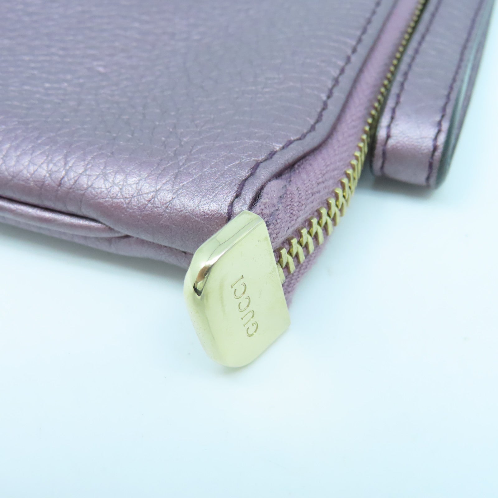 GUCCI Cowhide Leather Pouch Gold Buckle Handbag Purple