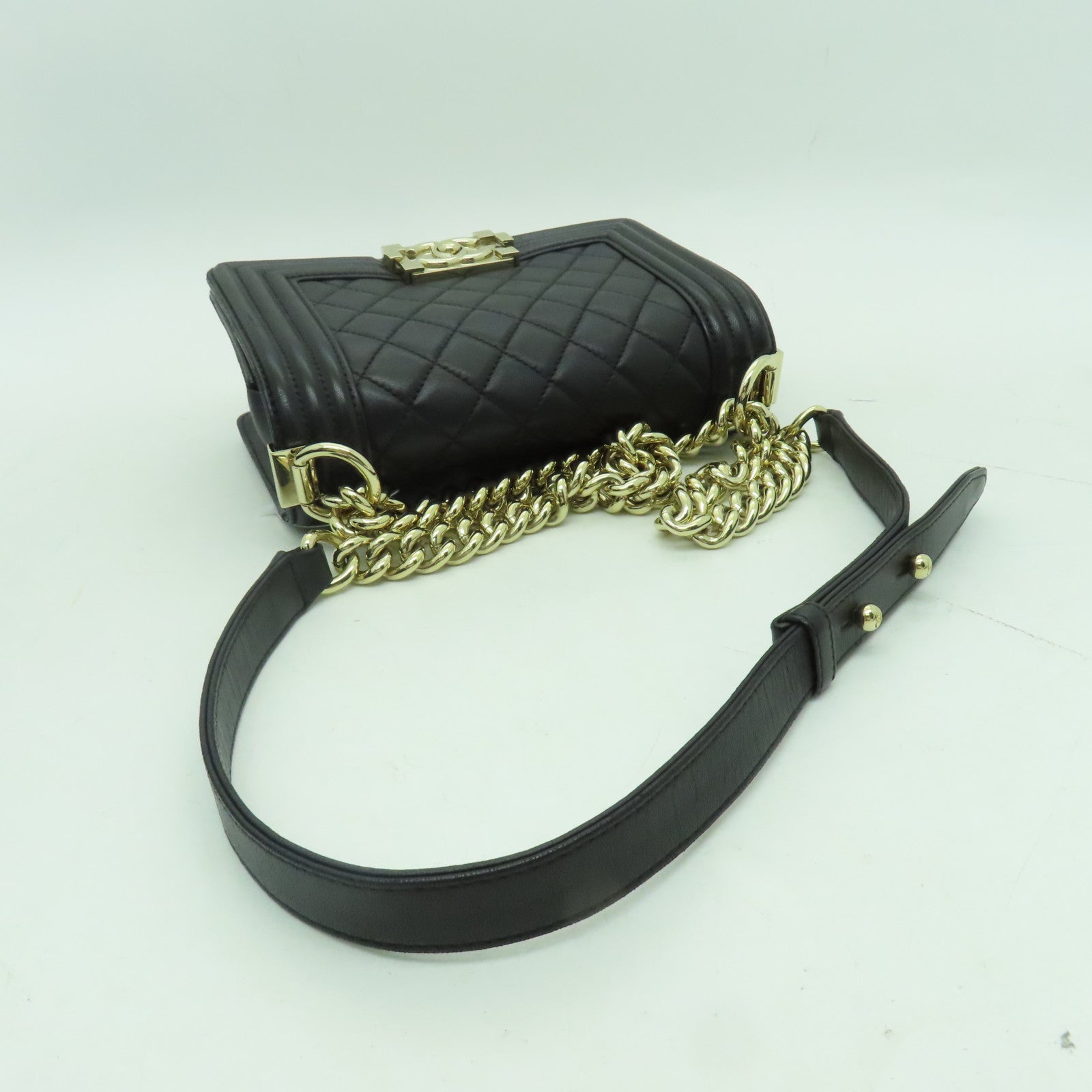 CHANEL 菱格羊皮皮革Chain Shoulder金扣鏈帶肩背袋黑色