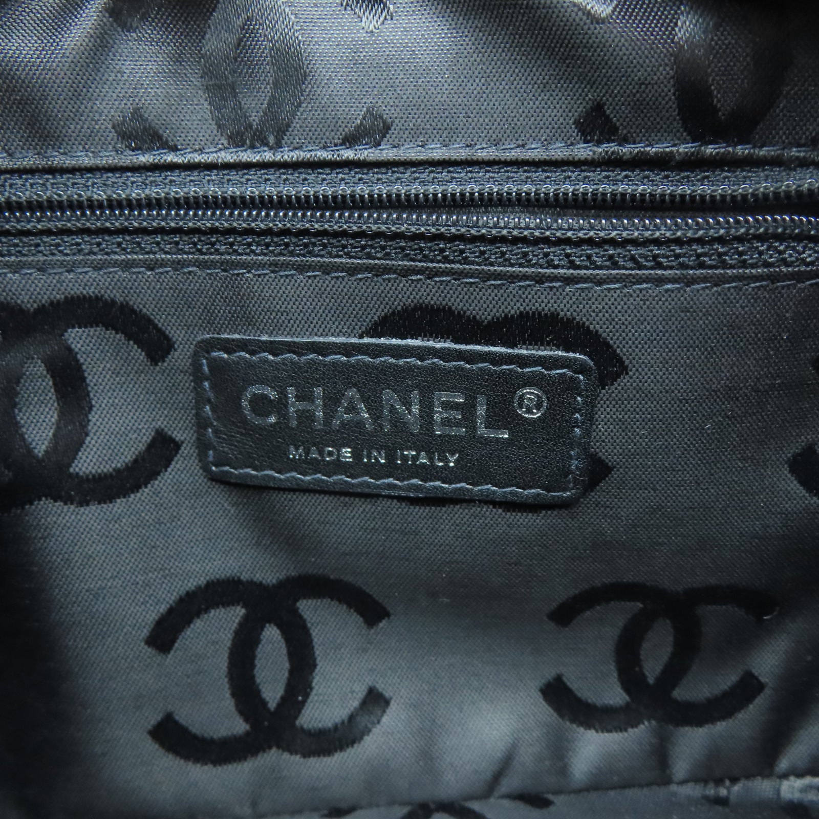 CHANEL 【激減優惠】菱格牛皮皮革Cambon Line銀扣手挽袋粉紅色/黑色