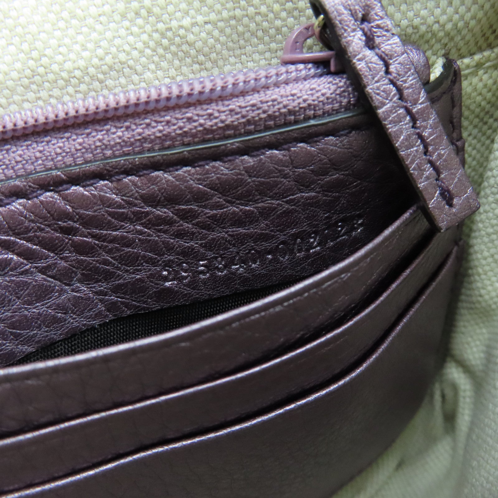 GUCCI Cowhide Leather Pouch Gold Buckle Handbag Purple