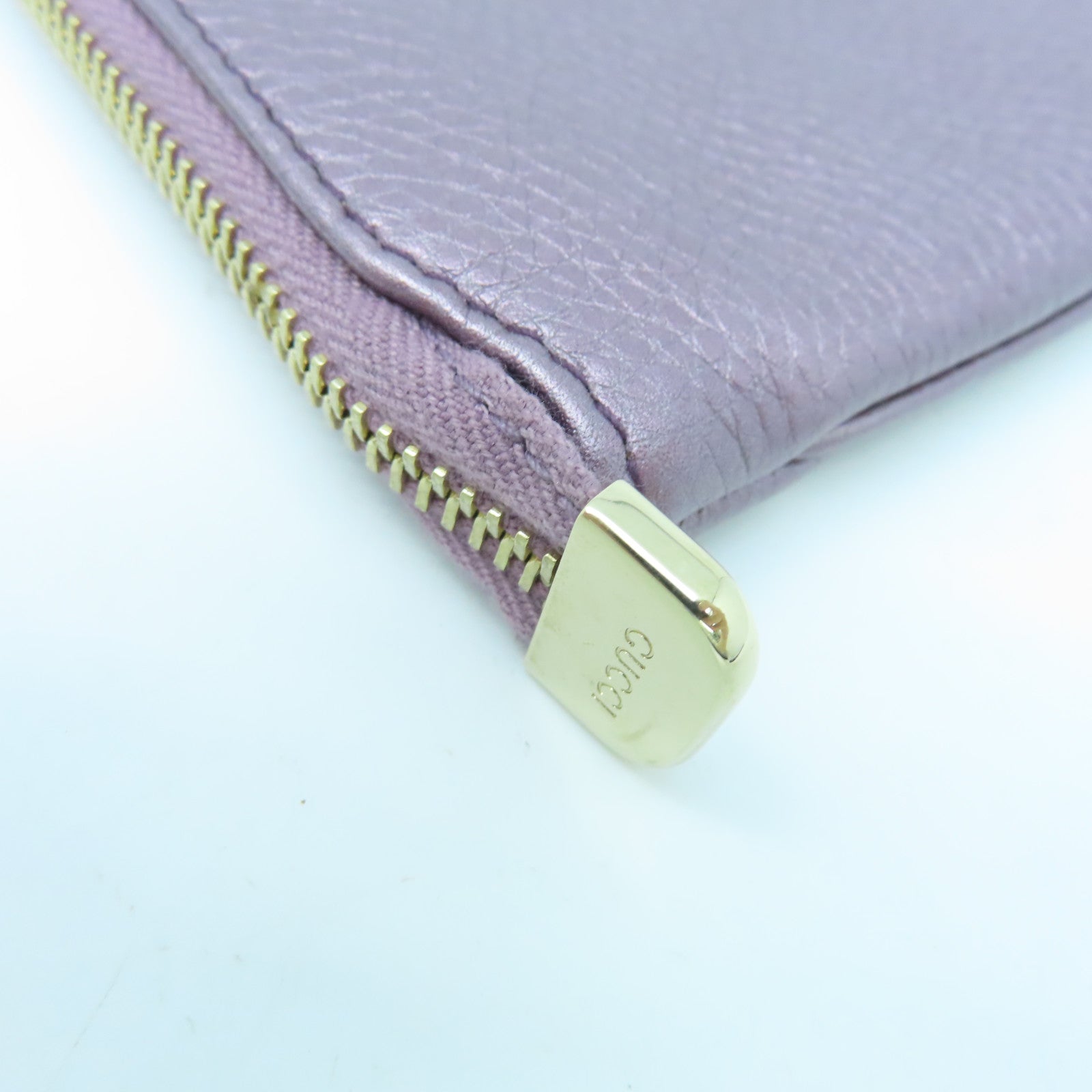 GUCCI Cowhide Leather Pouch Gold Buckle Handbag Purple