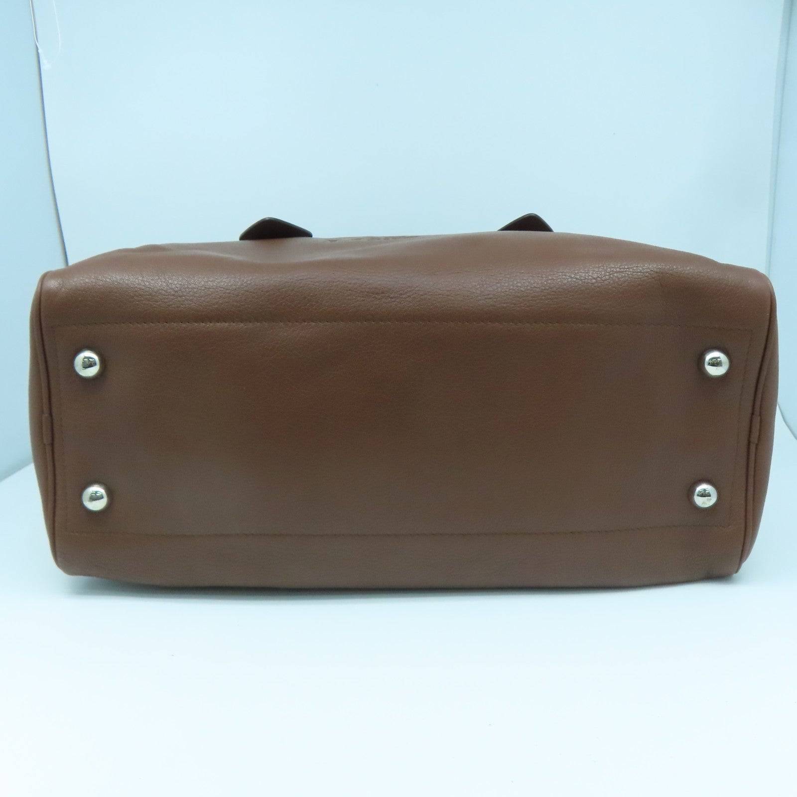 LOEWE 牛皮皮革Hand Bag銀扣手挽袋啡色