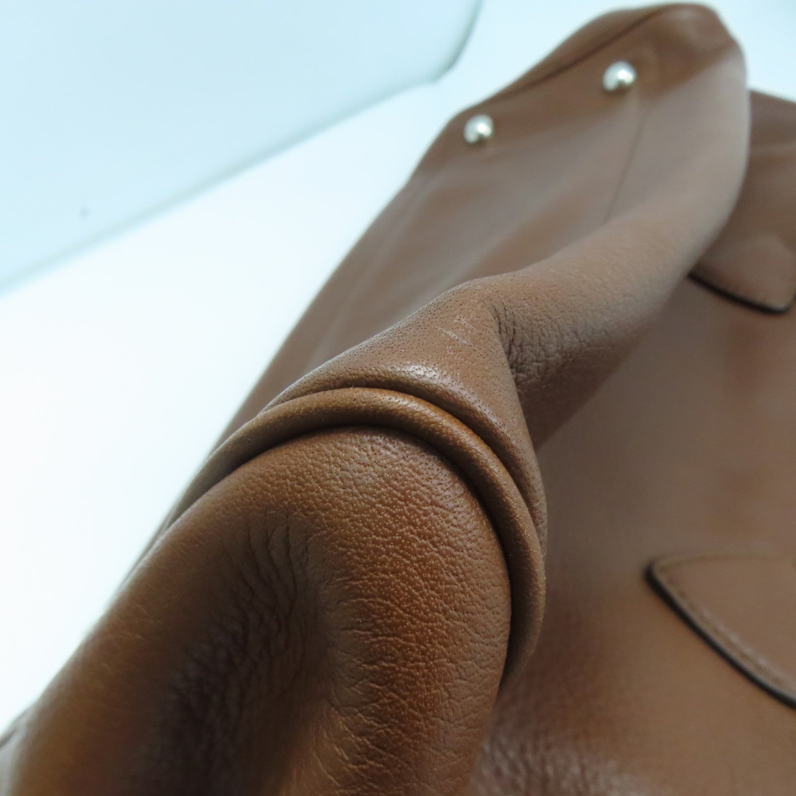 LOEWE 牛皮皮革Hand Bag銀扣手挽袋啡色