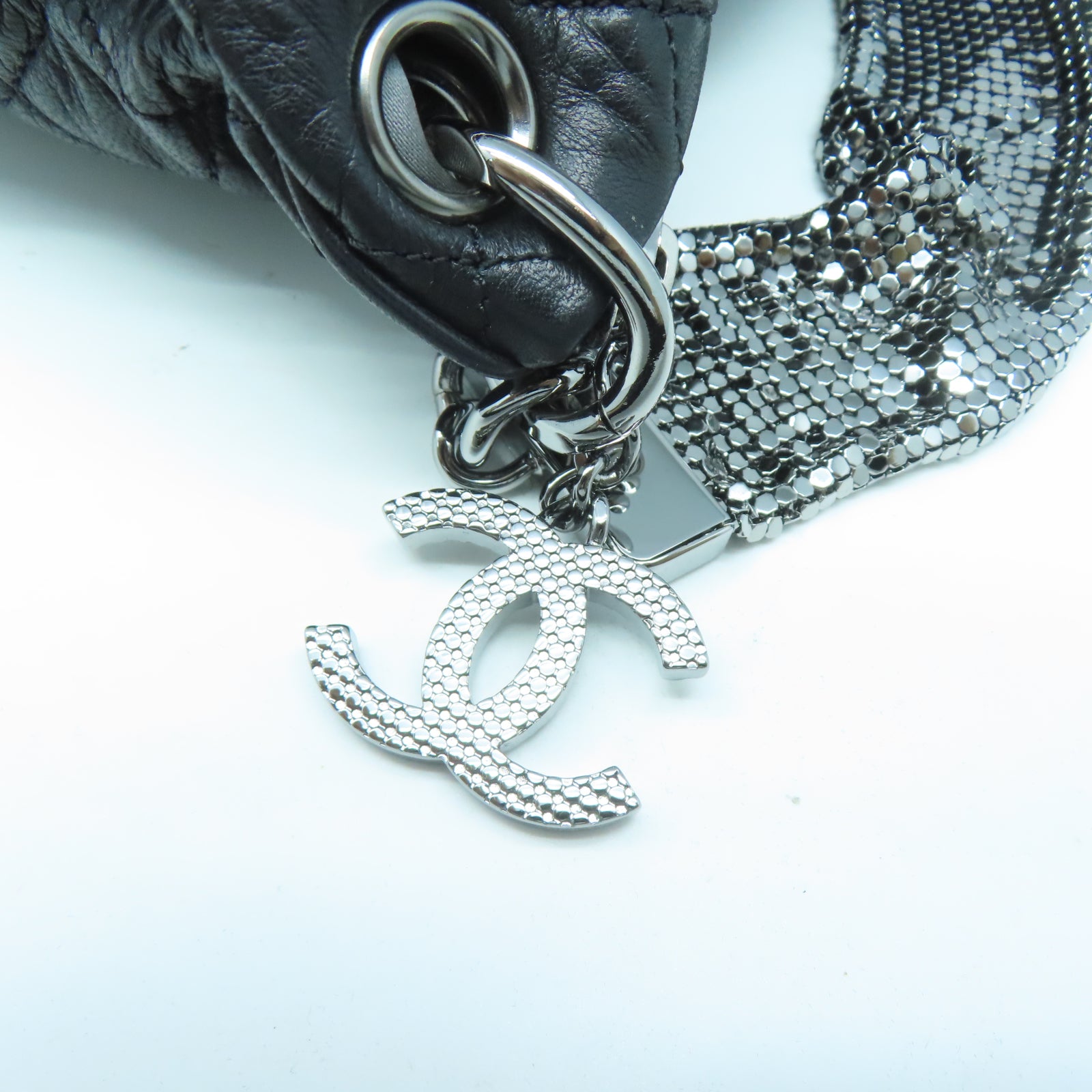 CHANEL 【激減優惠】菱格牛皮皮革Shoulder Bag銀扣肩背袋黑色