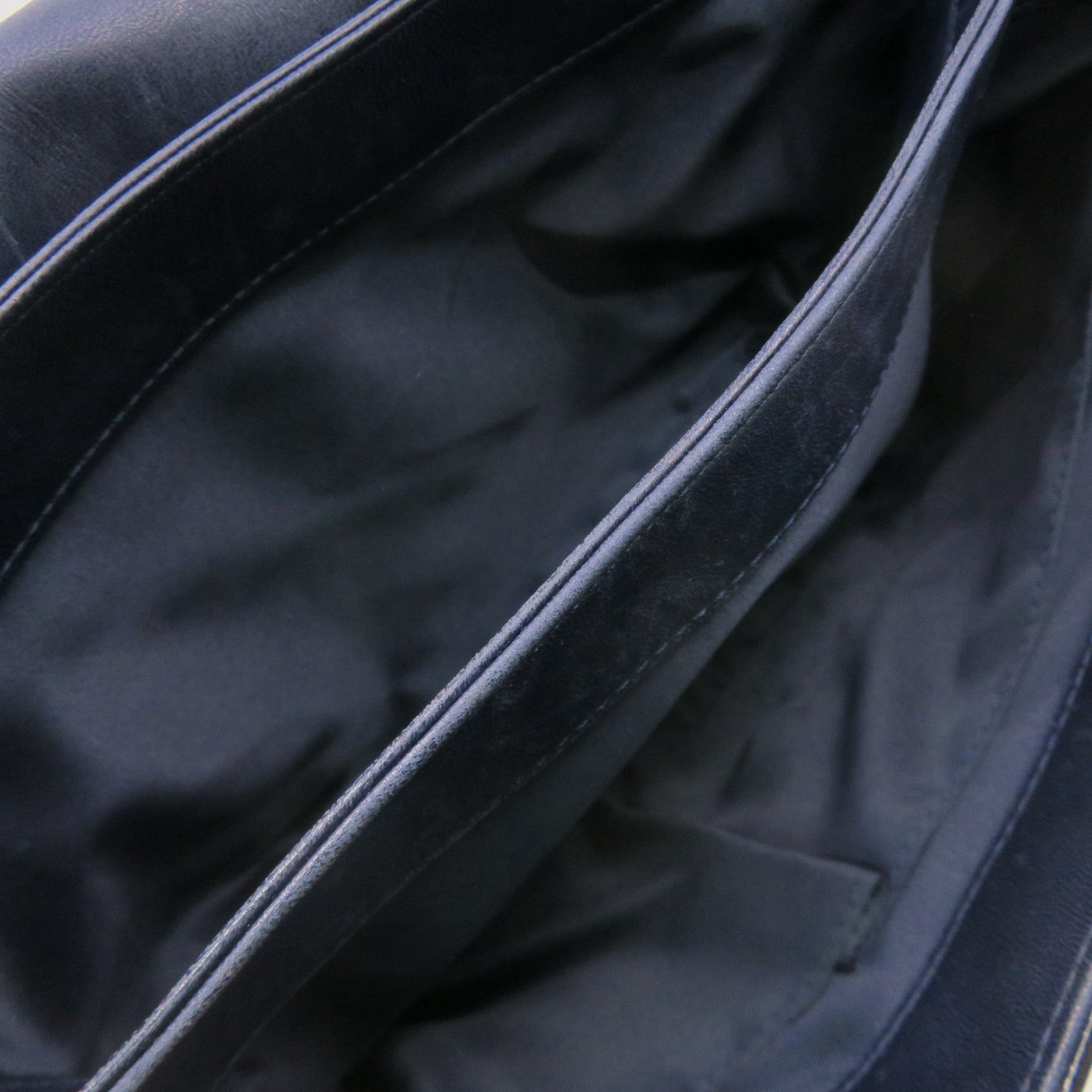 CHANEL 菱格漆皮皮革Chain Shoulder Bag银扣链带肩背袋黑色/宝蓝色