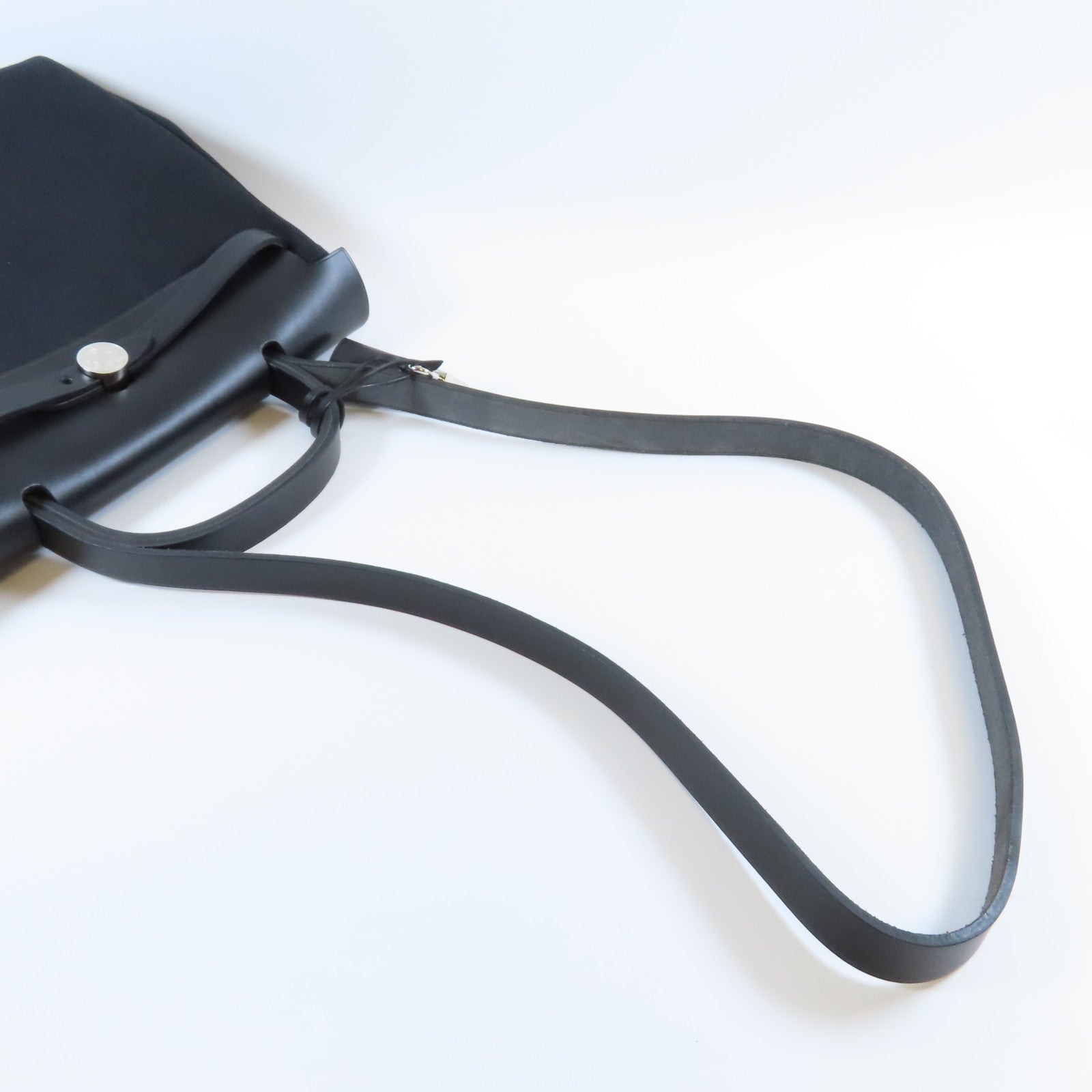 HERMES 皮革/帆布Herbag PM銀扣手挽肩背兩用袋Noir黑色