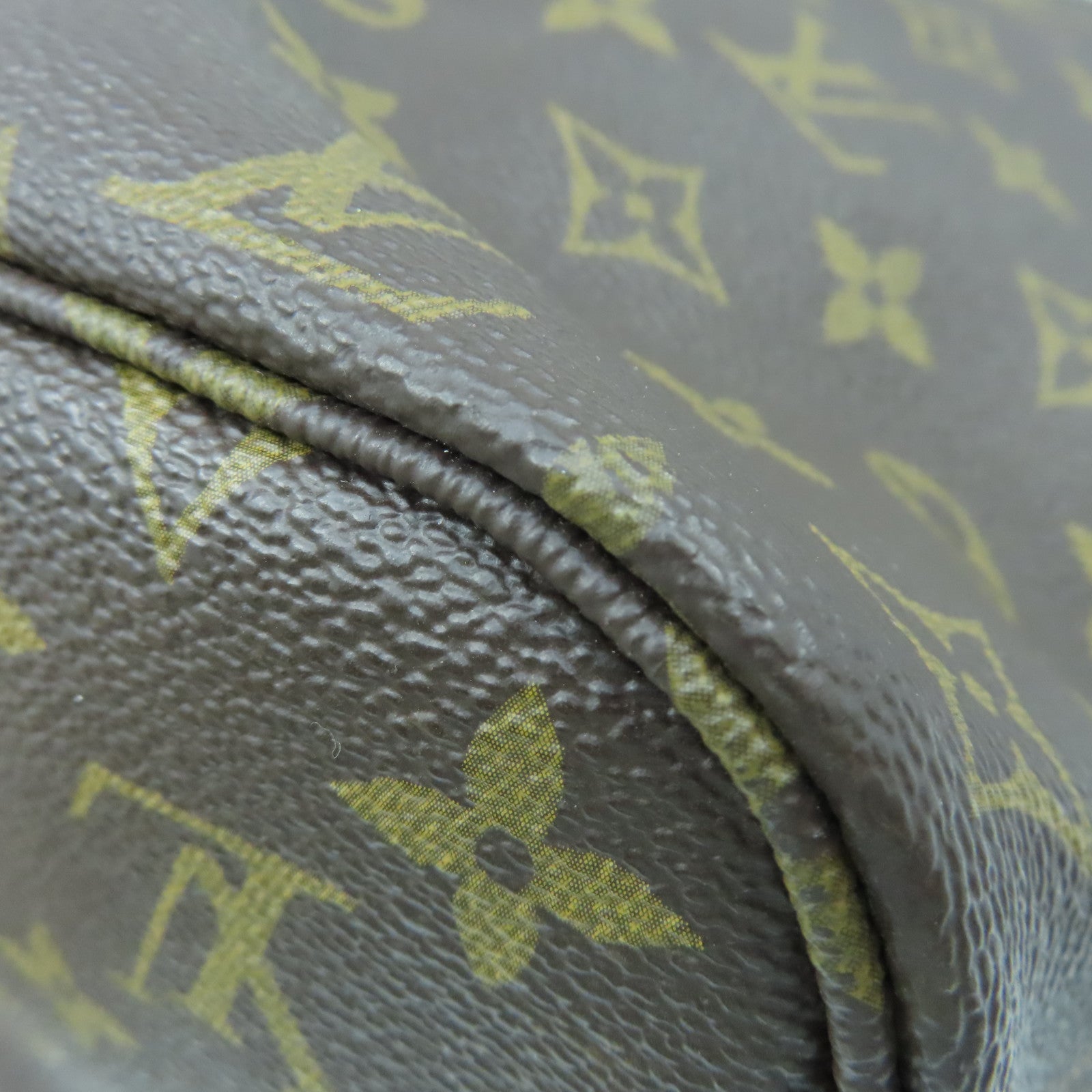 LOUIS VUITTON Monogram Neverfull MM gold buckle handle bag brown
