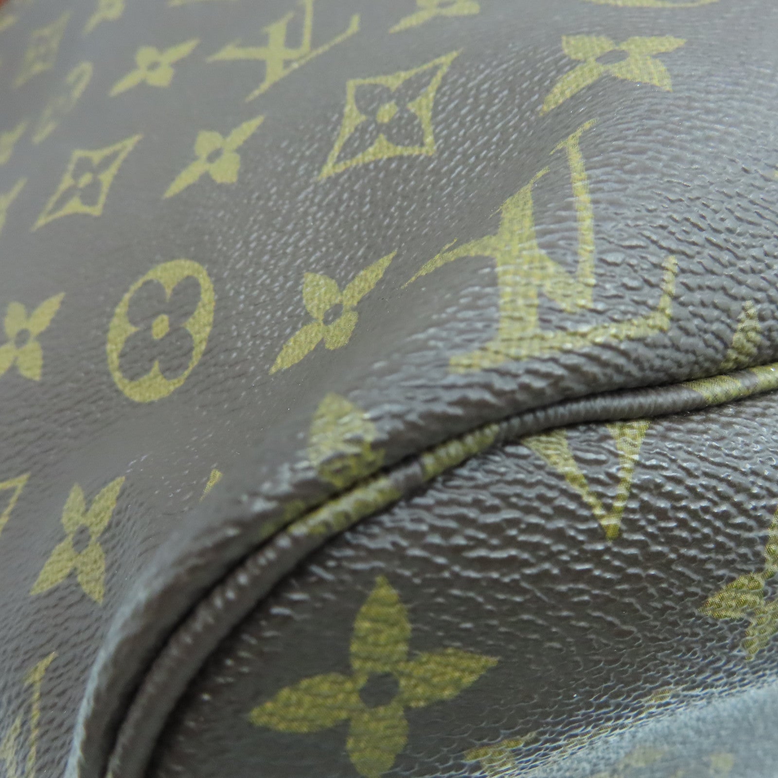 LOUIS VUITTON Monogram Neverfull MM gold buckle handle bag brown