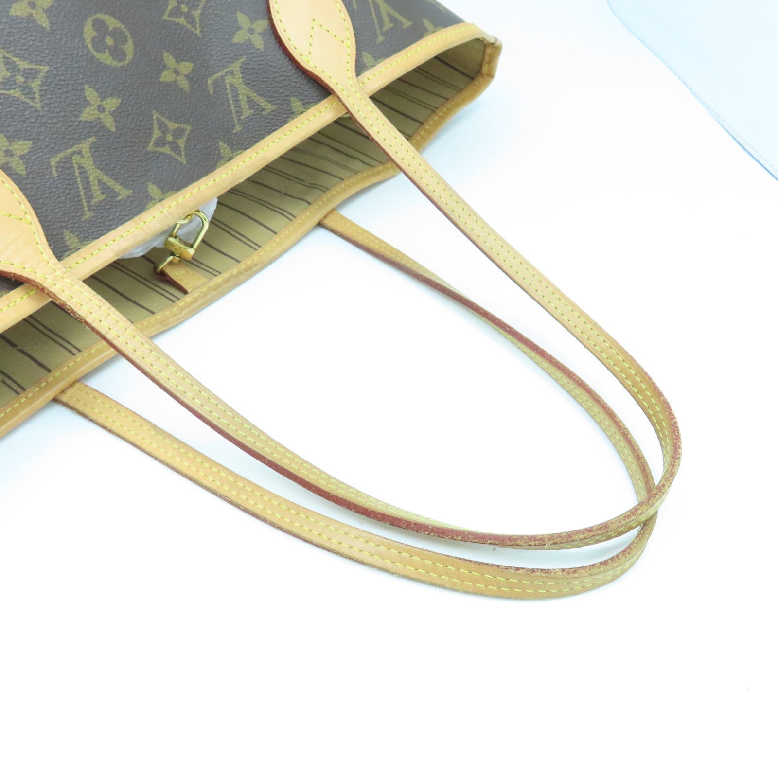 LOUIS VUITTON Monogram Neverfull MM gold buckle handle bag brown