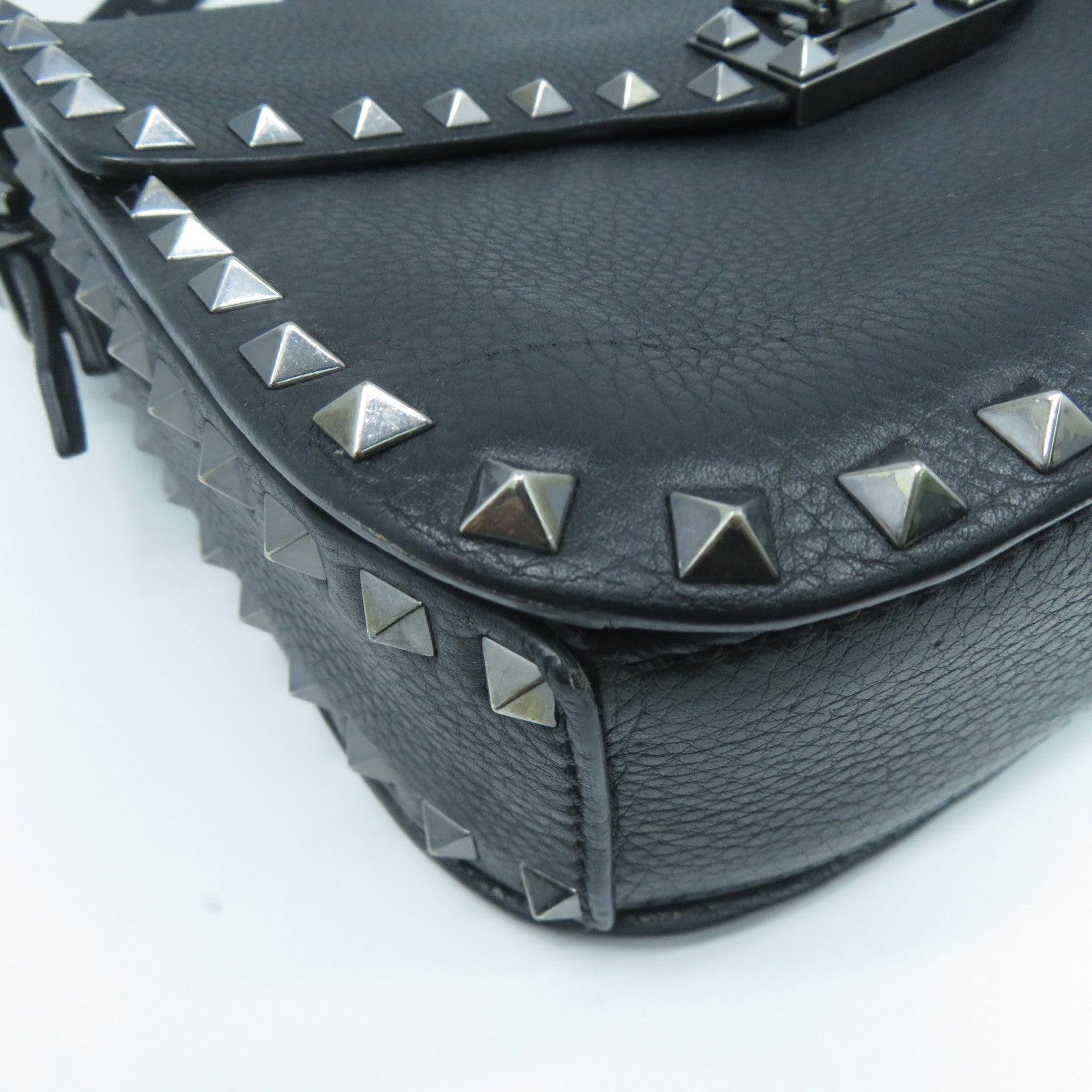 Valentino 牛皮皮革Shoulder Bag銀扣肩背包黑色