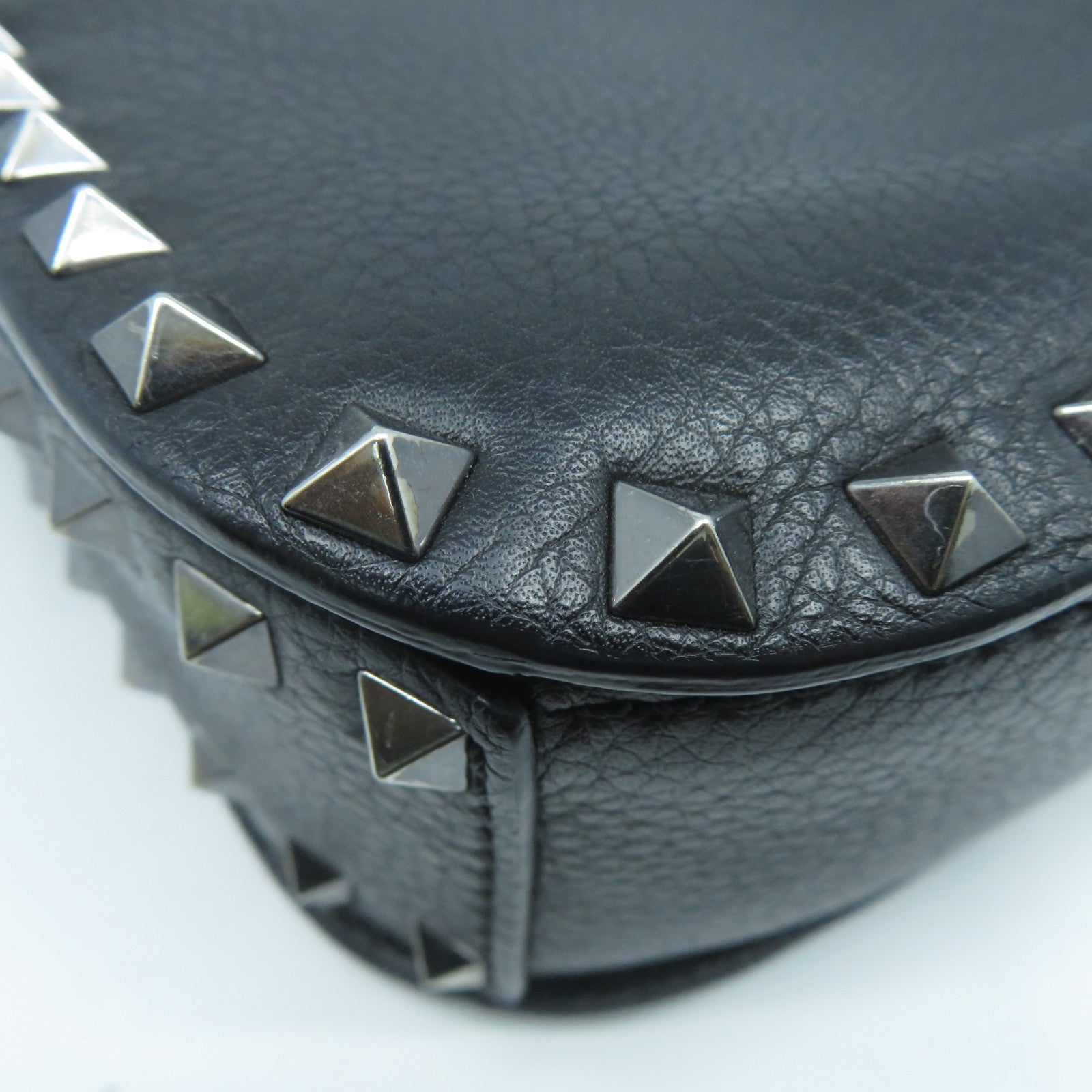 Valentino 牛皮皮革Shoulder Bag銀扣肩背包黑色