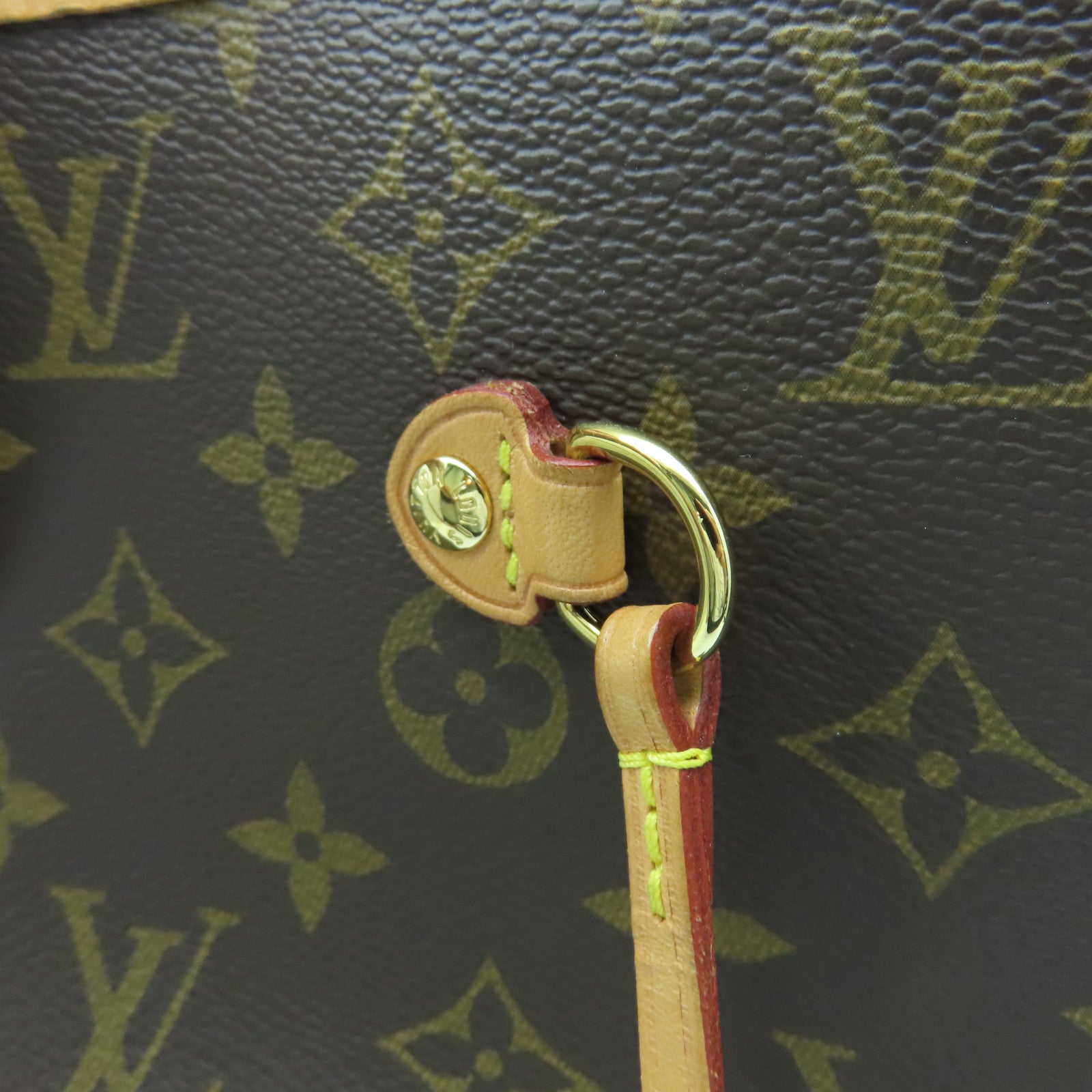 LOUIS VUITTON Monogram Neverfull MM gold buckle handle bag brown