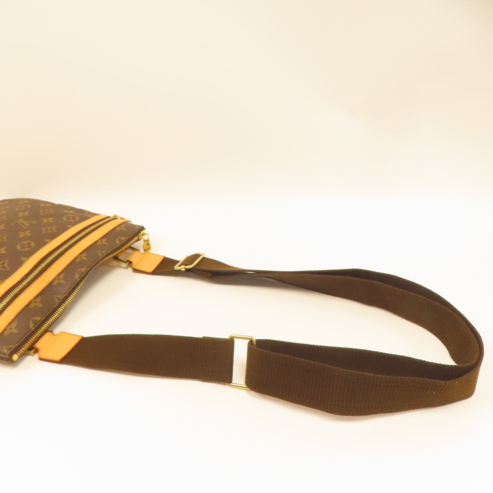 LOUIS VUITTON Monogram Pochette Bosphore金扣肩背袋啡色