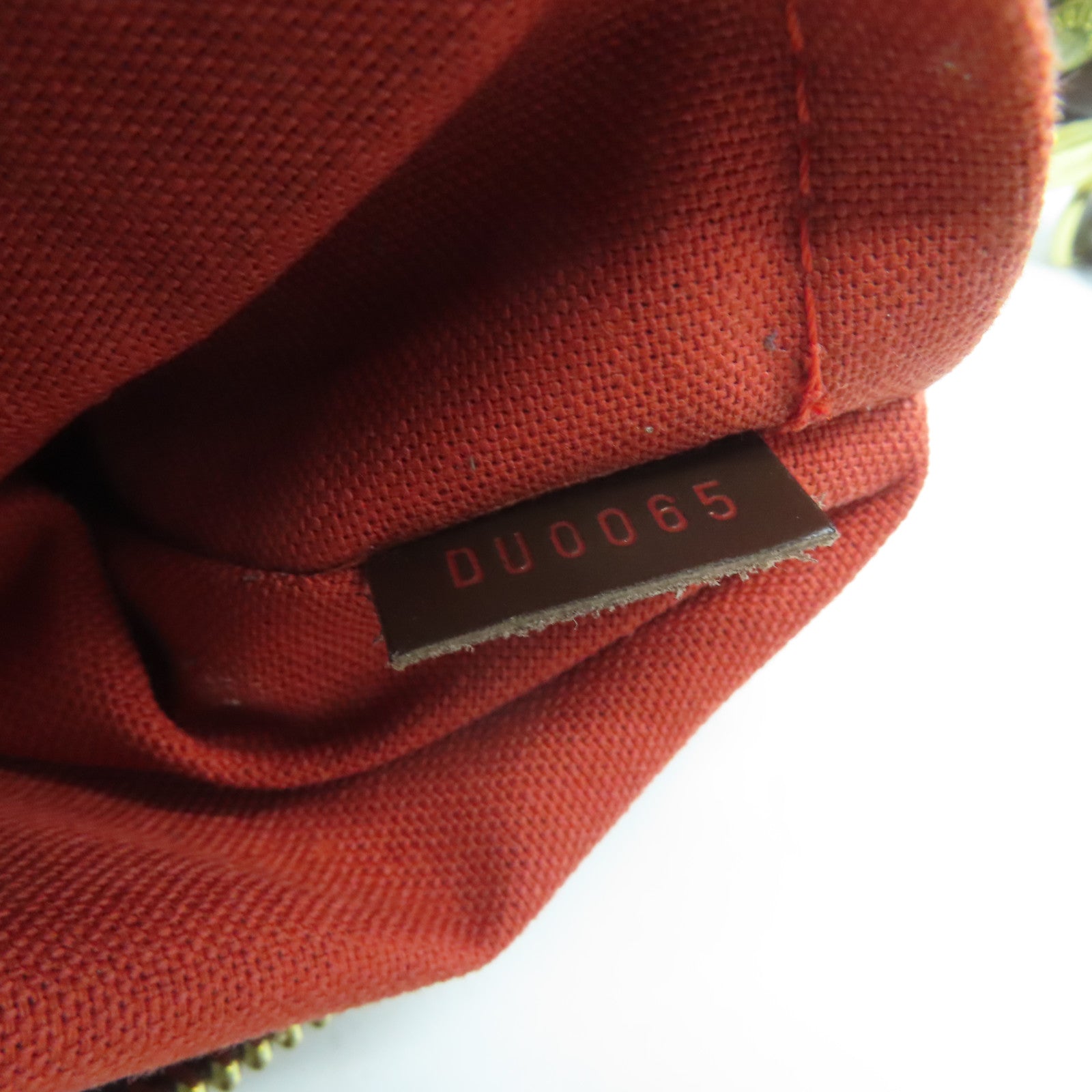 LOUIS VUITTON Damier Illovo PM金扣肩背袋啡色