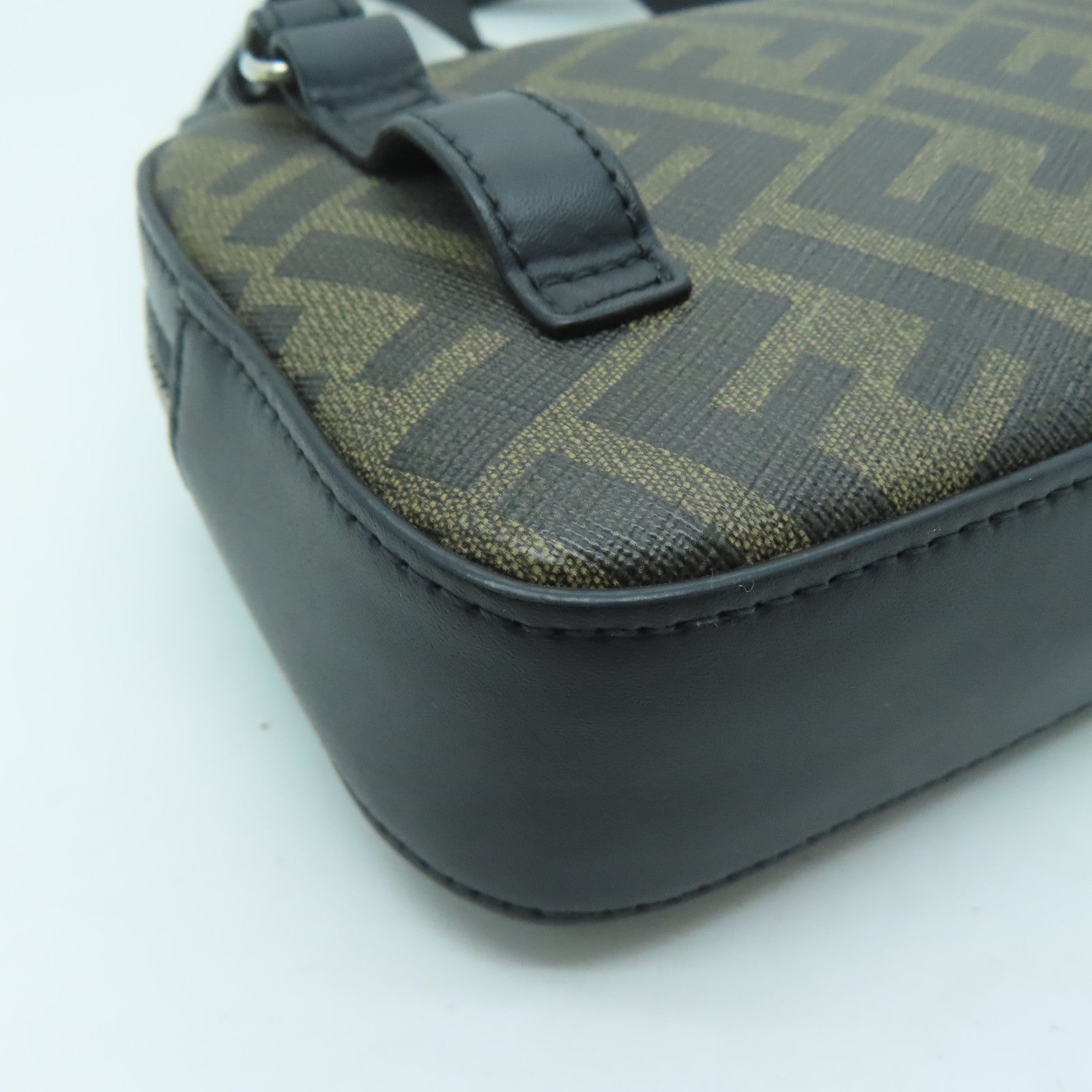 FENDI 塗層帆布Shoulder Bag銀扣肩背袋棕色