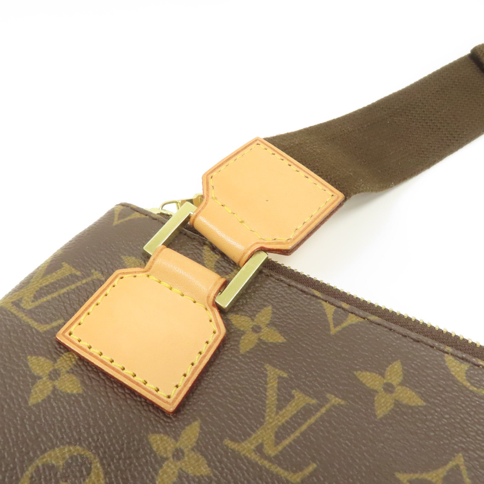 LOUIS VUITTON Monogram Pochette Bosphore金扣肩背袋啡色