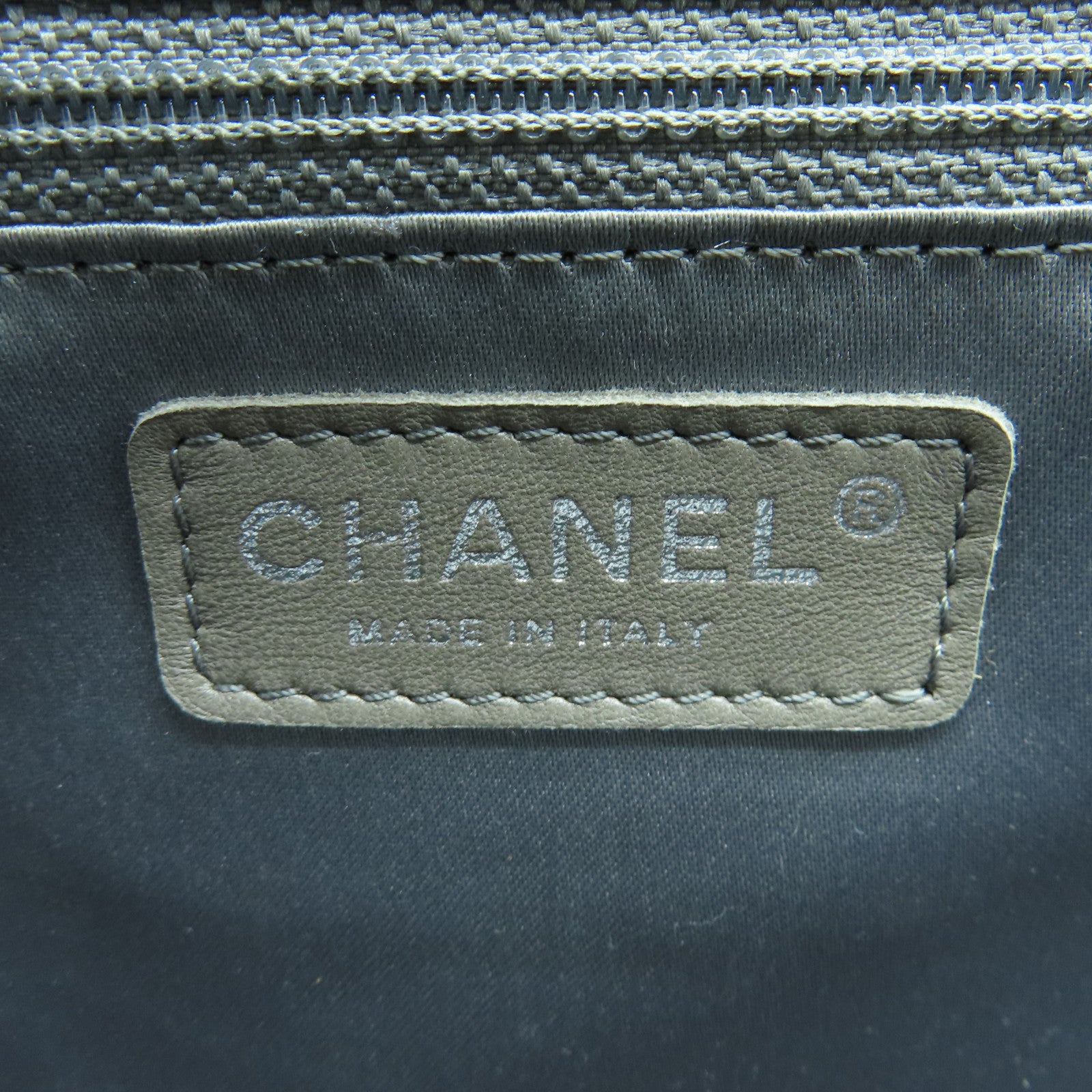 CHANEL 牛皮皮革Shoulder Bag银扣链带肩背袋黑色