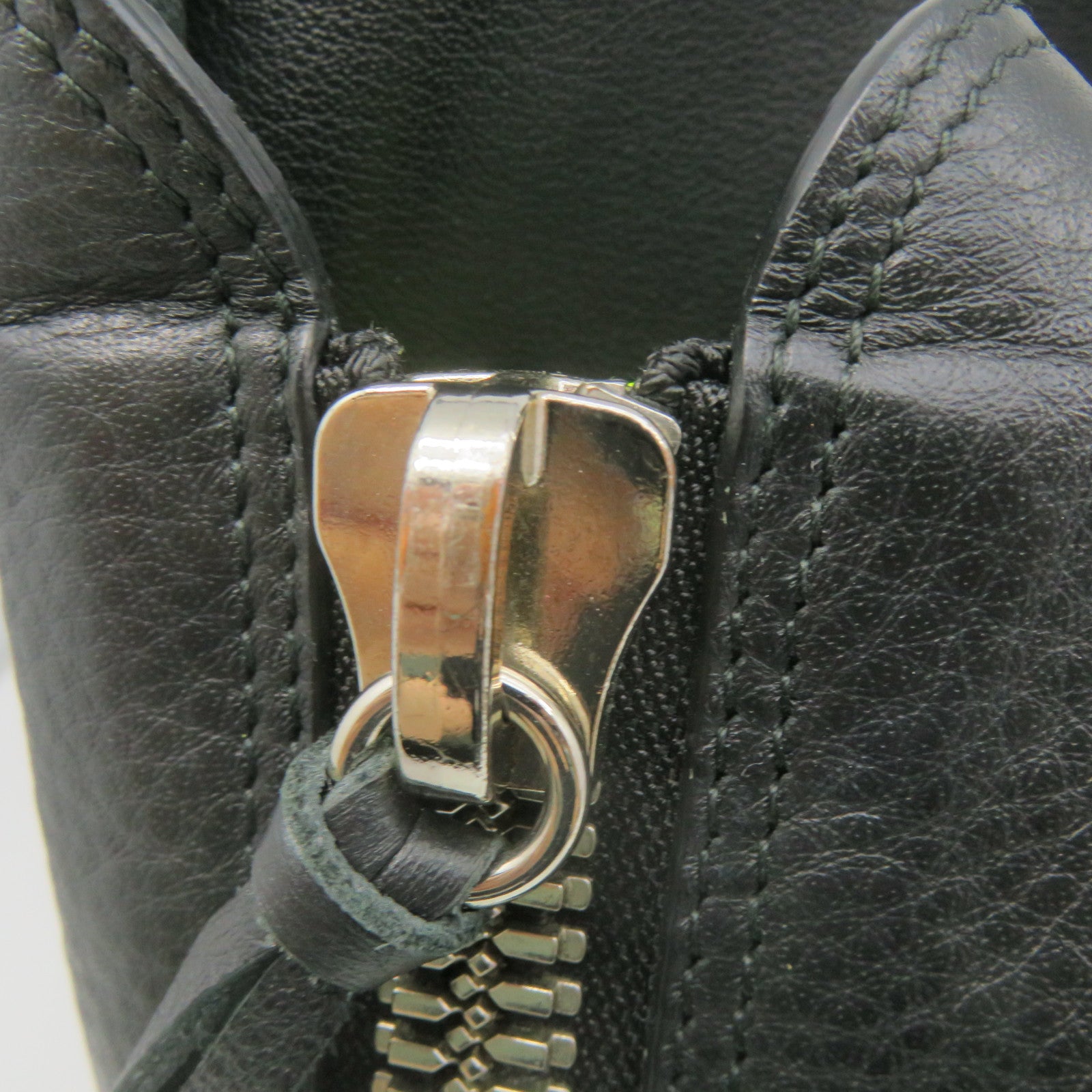 BALENCIAGA 【激減優惠】牛皮皮革Papier B4 Zip Shoulder Bag肩背袋黑色