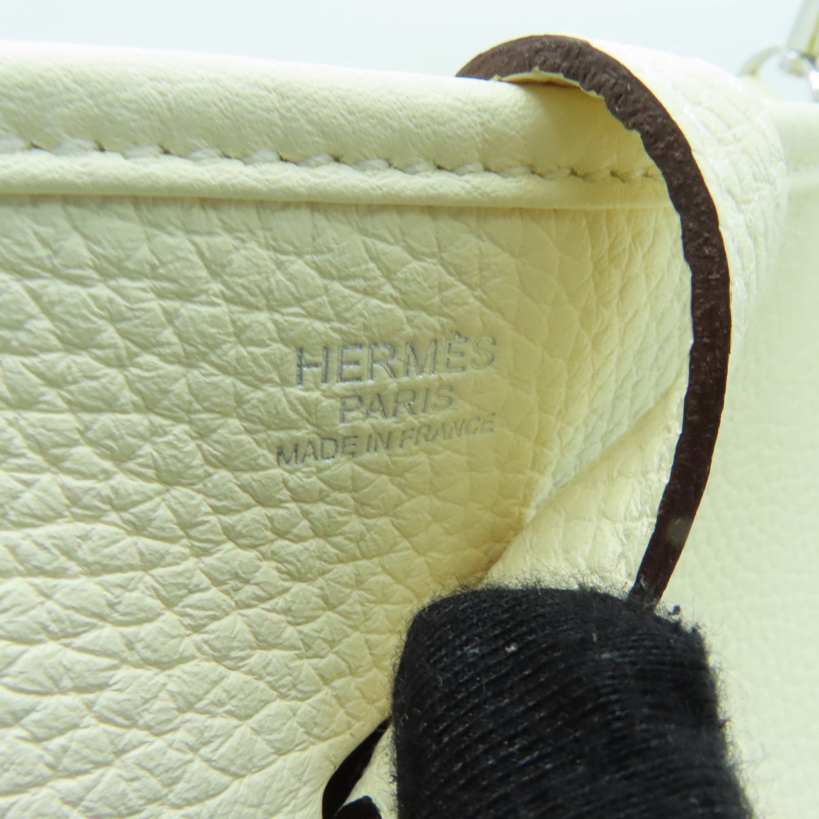HERMES Clemence皮革Evelyne PM银扣肩背袋Nata白色
