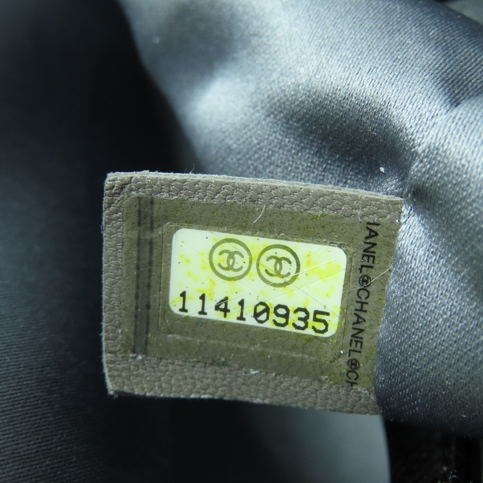 CHANEL 牛皮皮革Shoulder Bag银扣链带肩背袋黑色