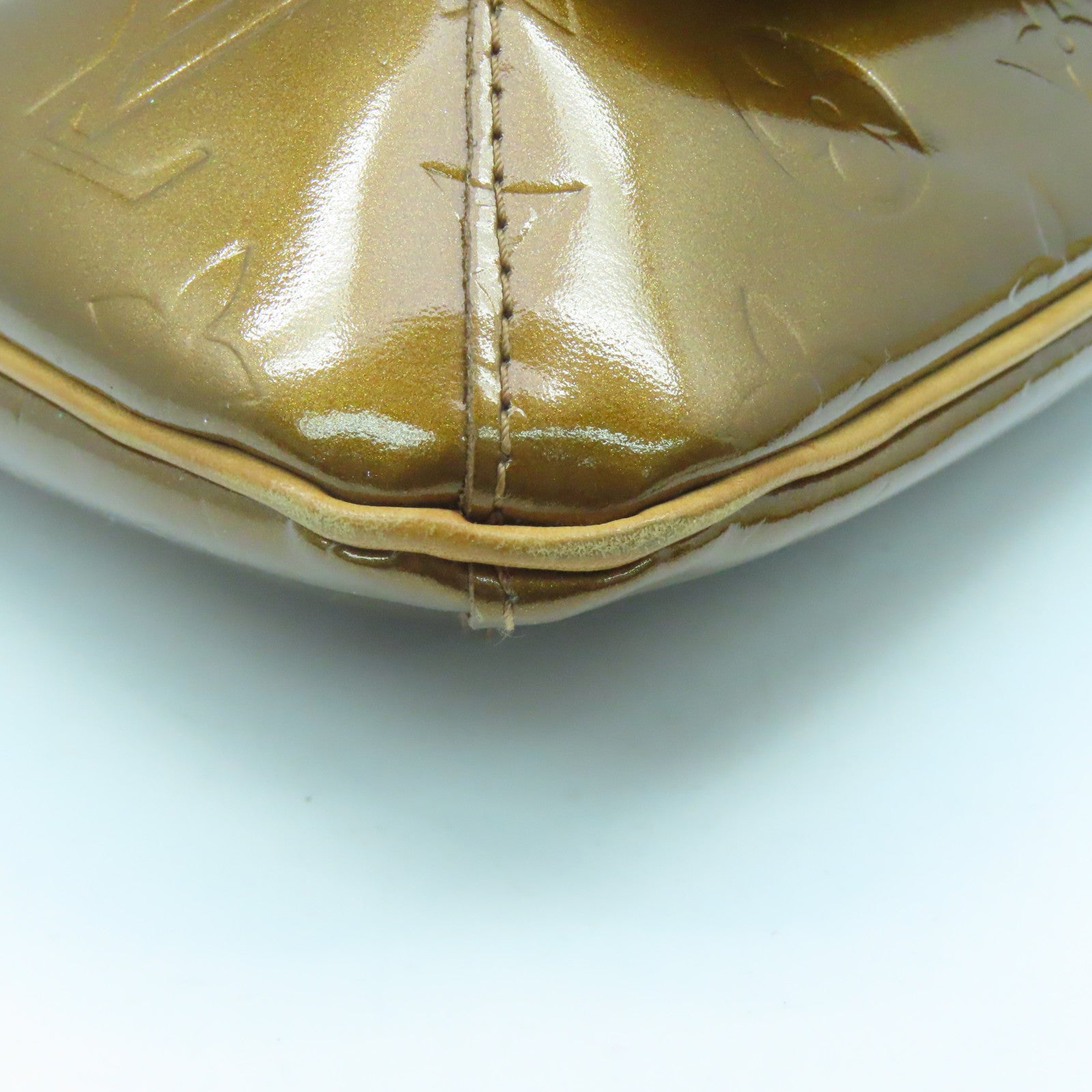LOUIS VUITTON Monogram Vernis Thompson Street金扣肩背袋金色