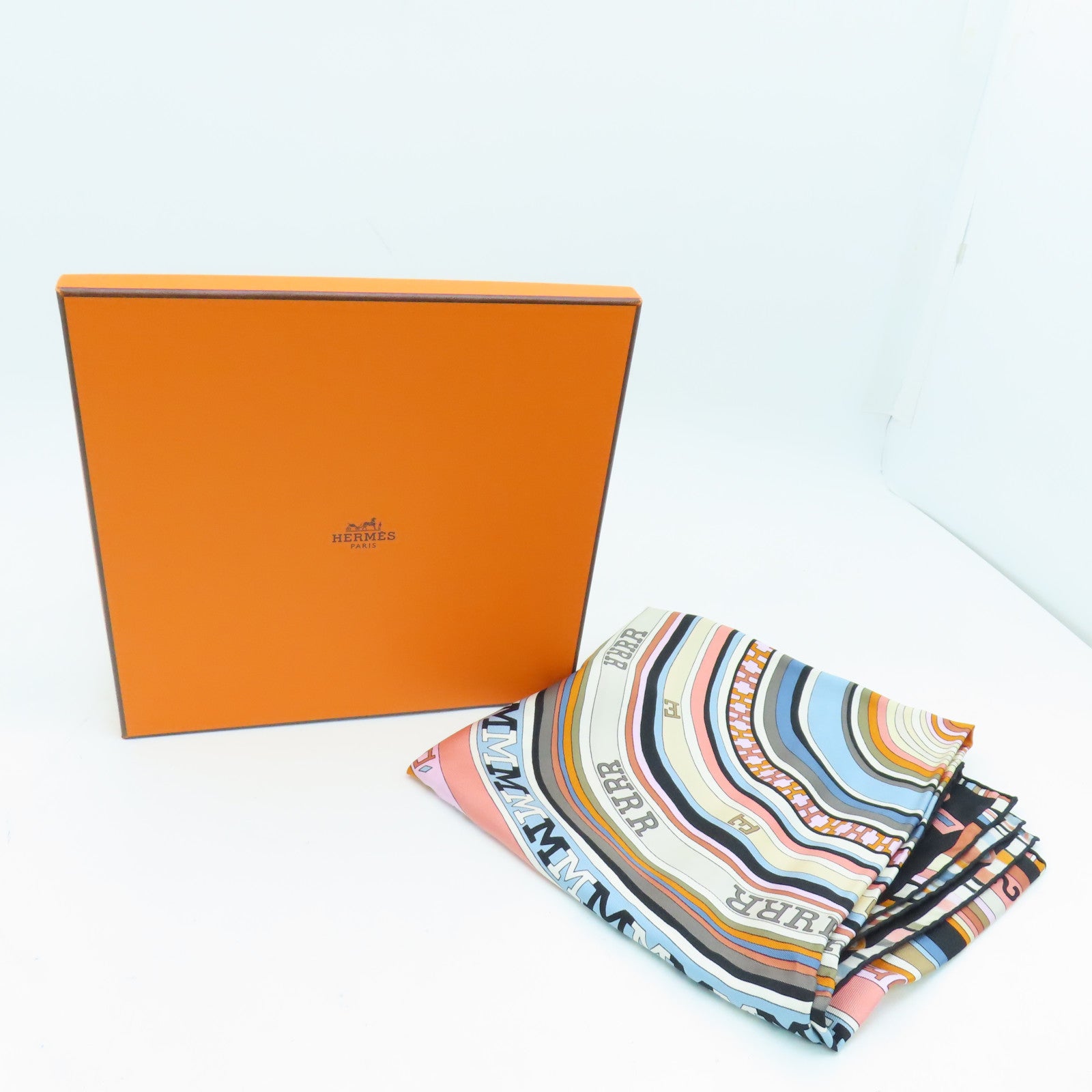 HERMES 丝质Scarf 90x90丝巾黑色