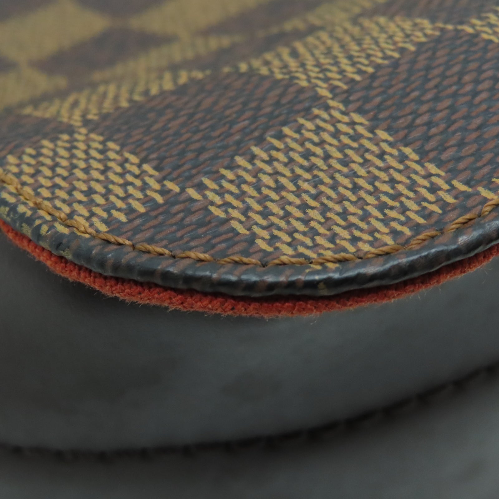 LOUIS VUITTON Damier Bastille金扣肩背袋啡色