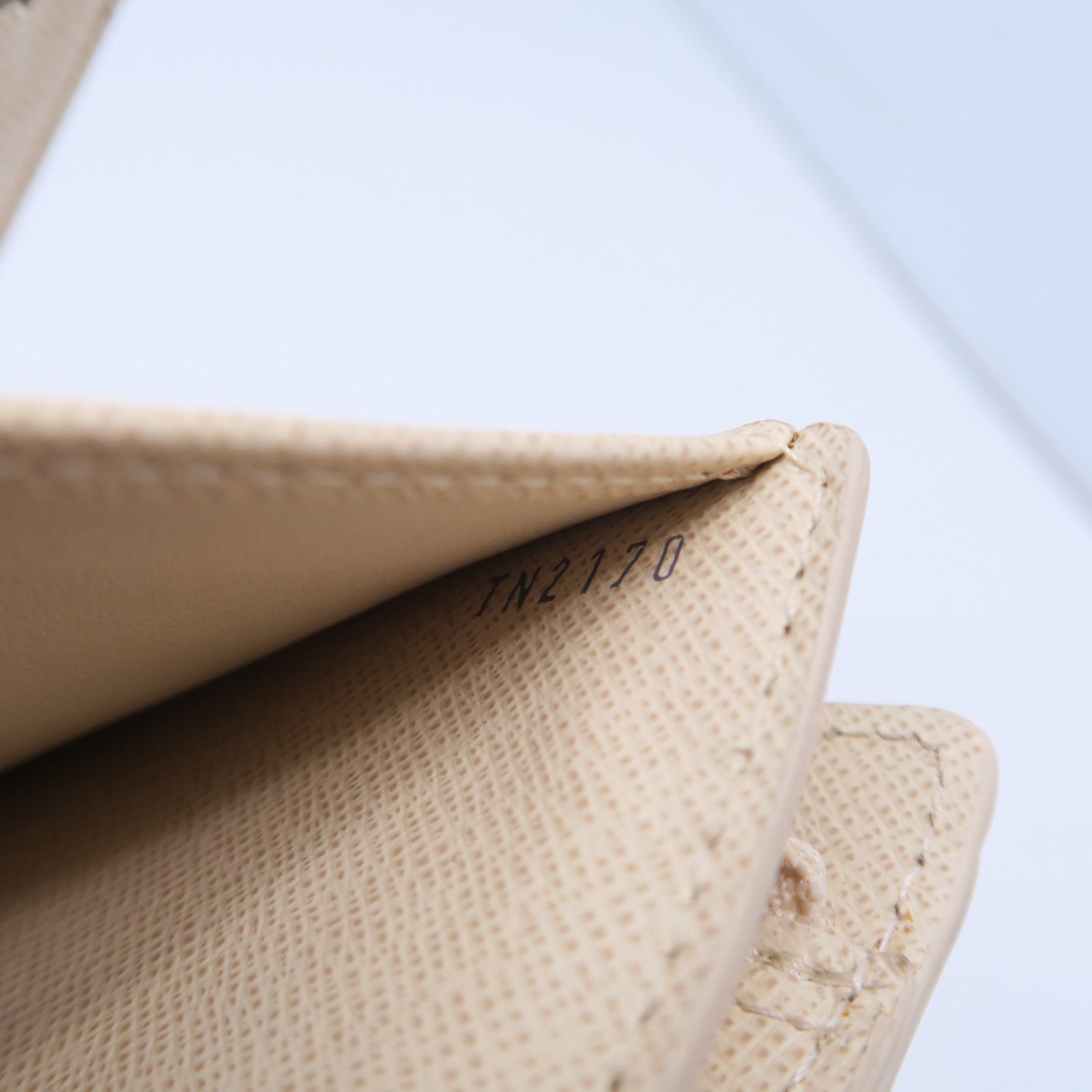 LOUIS VUITTON Damier Azur Wallet金扣錢包白色
