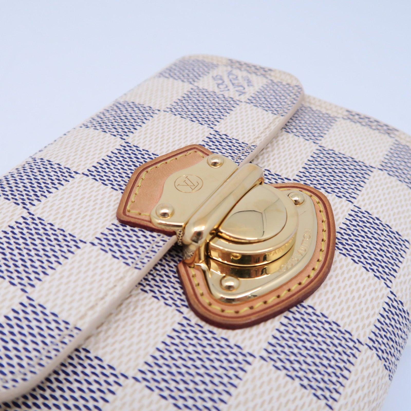 LOUIS VUITTON Damier Azur Wallet金扣錢包白色