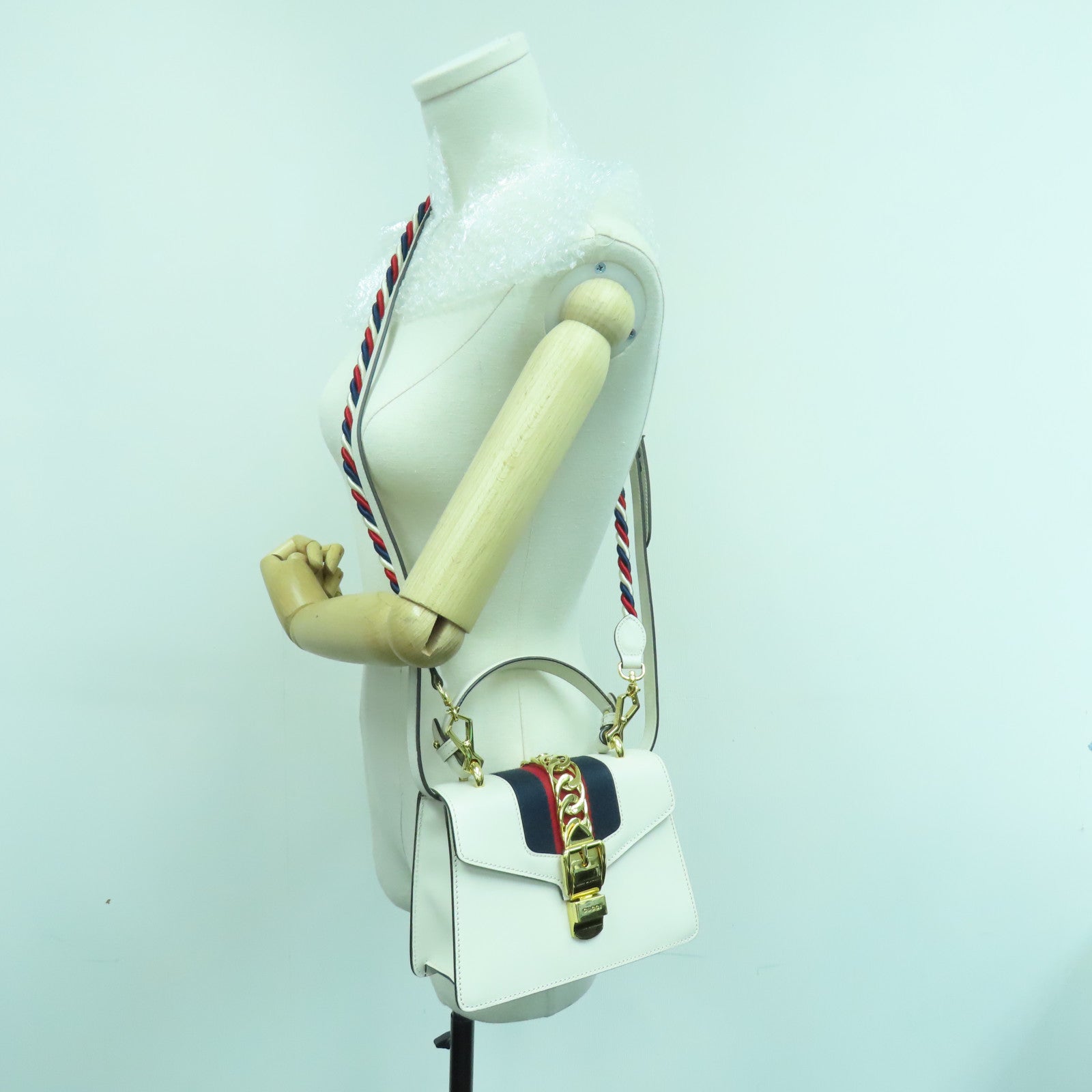 GUCCI 牛皮皮革Sylvie金扣手挽肩背两用袋白色