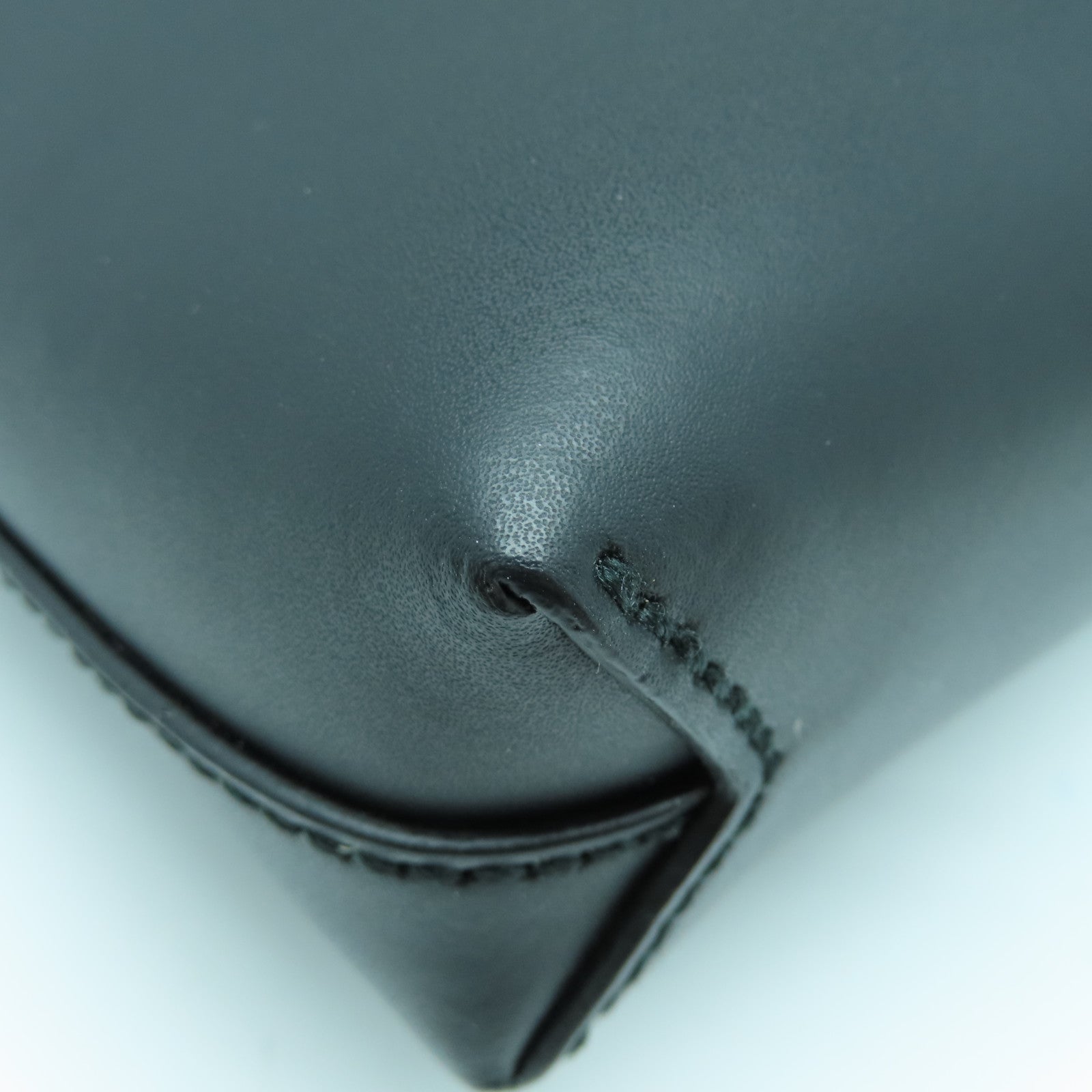 GUCCI 涂层皮革Shoulder Bag银扣肩背袋黑色