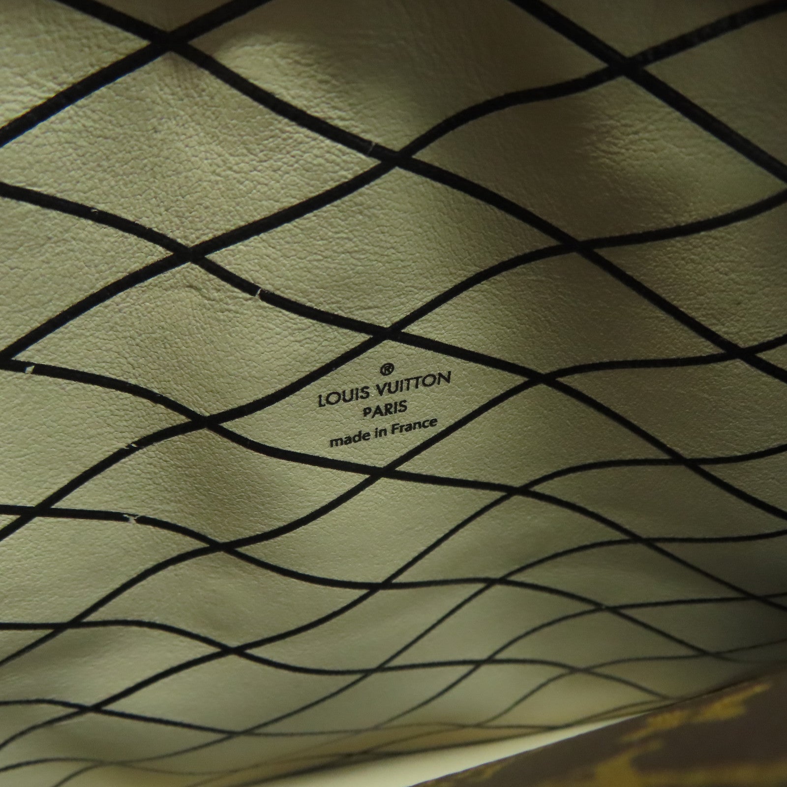 LOUIS VUITTON Monogram Reverse Trunk Clutch金扣肩背袋黑色/啡色