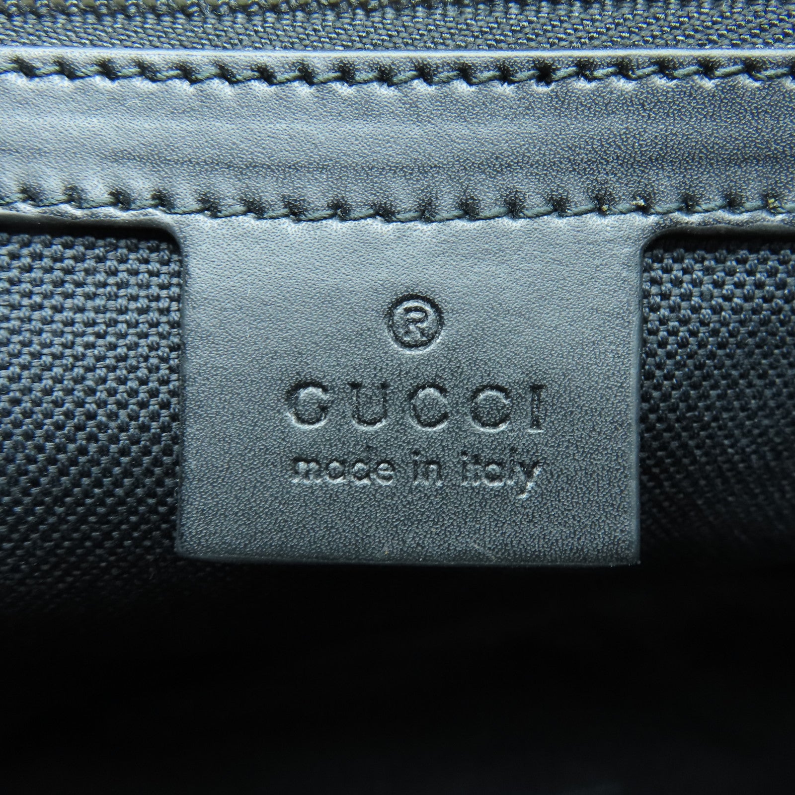 GUCCI 涂层皮革Shoulder Bag银扣肩背袋黑色