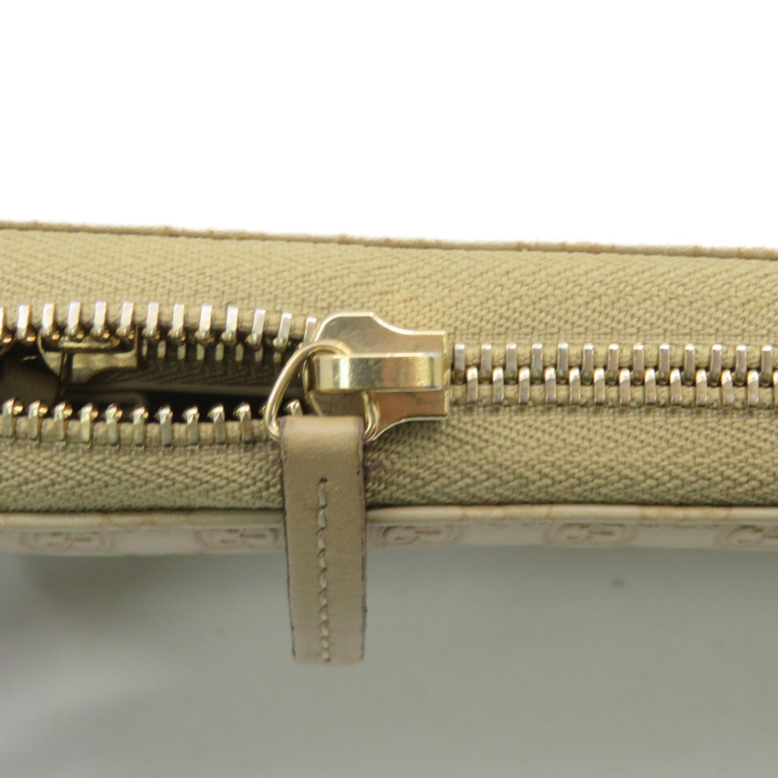 GUCCI 牛皮皮革Zipper Long Wallet金扣钱包米色