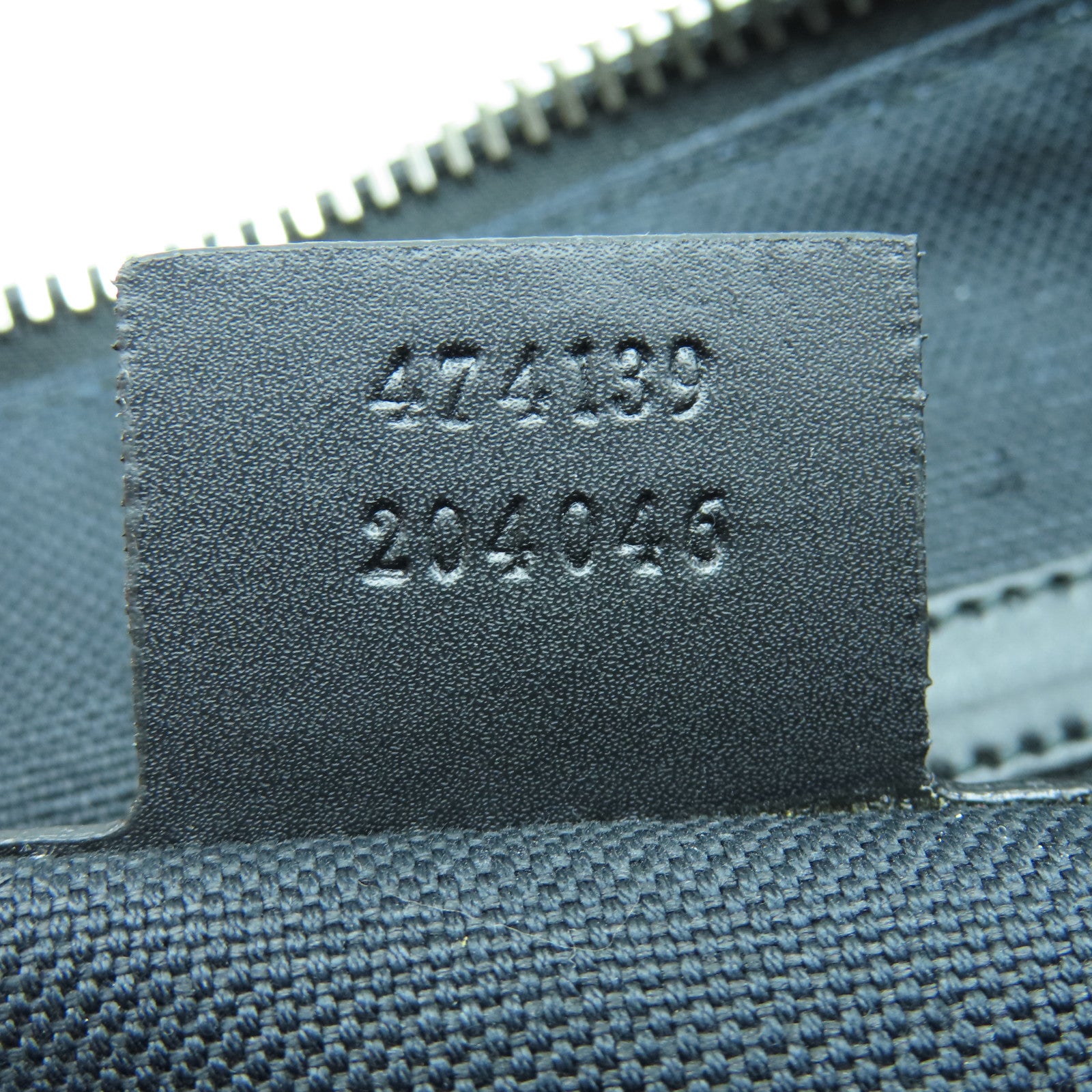 GUCCI 涂层皮革Shoulder Bag银扣肩背袋黑色