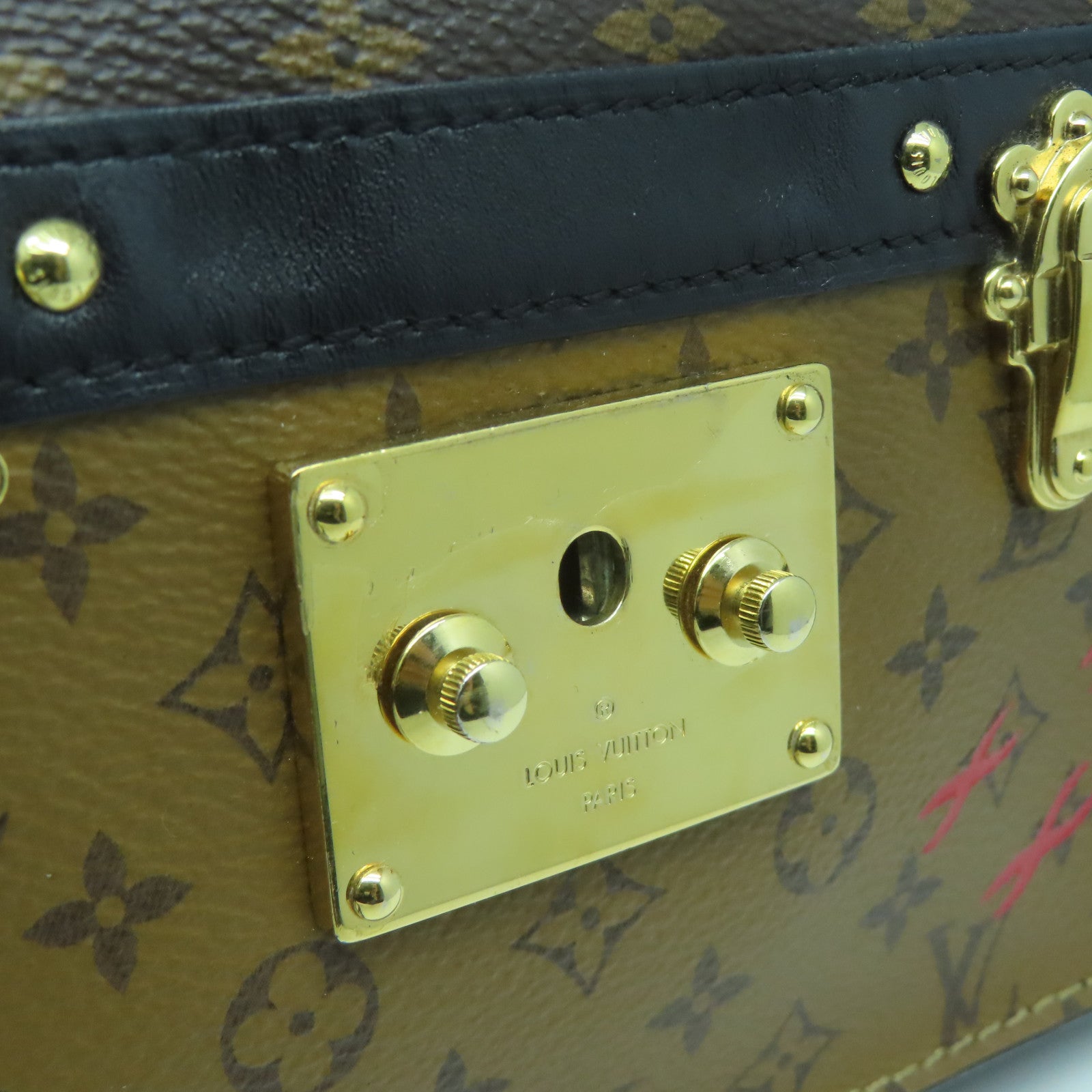 LOUIS VUITTON Monogram Reverse Trunk Clutch金扣肩背袋黑色/啡色