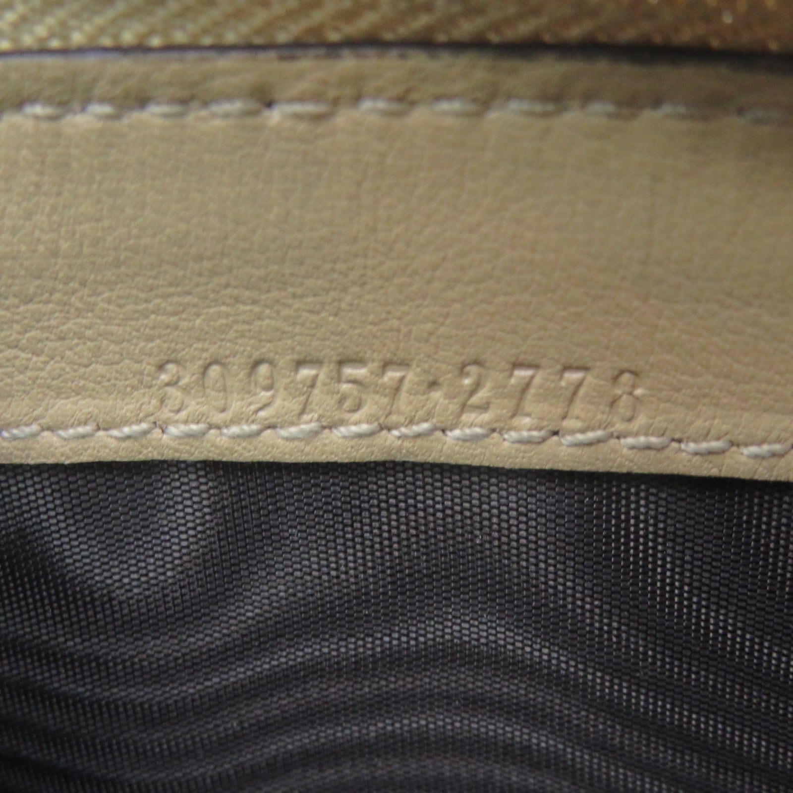 GUCCI 牛皮皮革Zipper Long Wallet金扣钱包米色