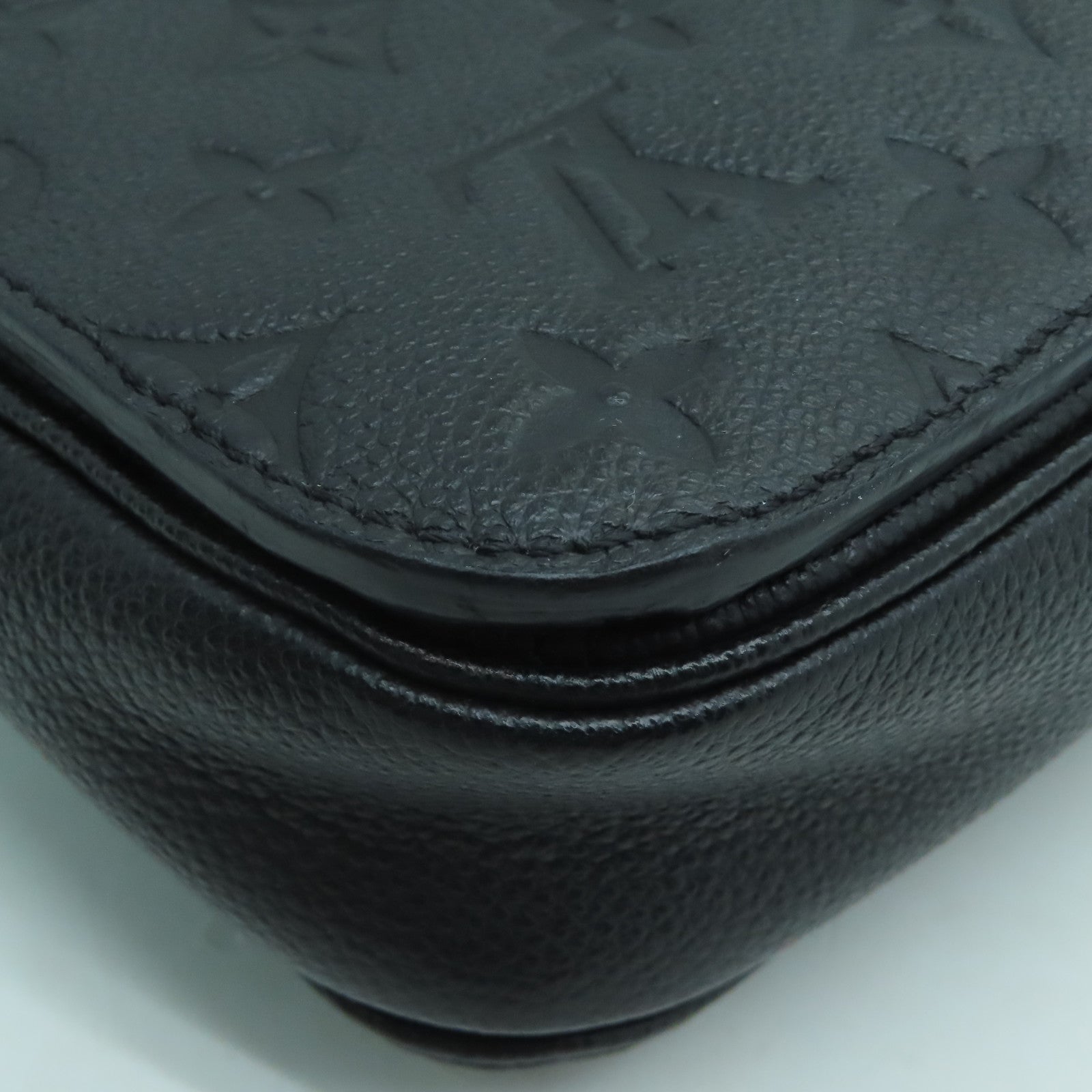 LOUIS VUITTON Monogram Empreinte Pochette Metis金扣手挽肩背兩用袋黑色