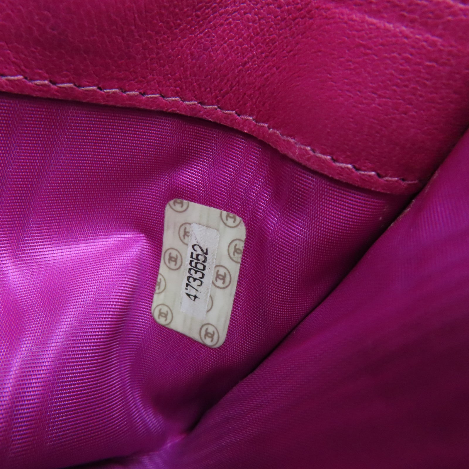 CHANEL Caviar皮革Wallet金扣錢包粉紅色