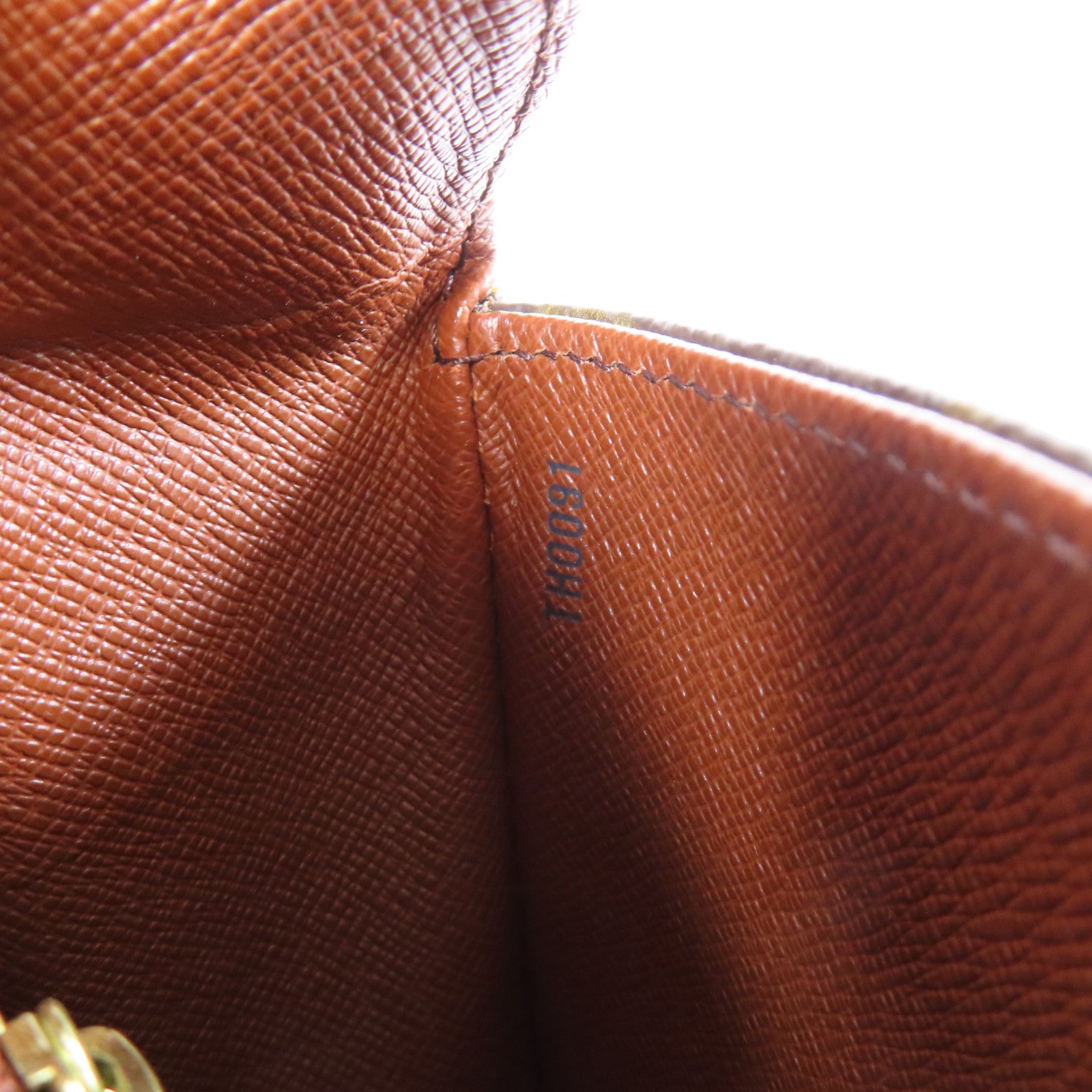 LOUIS VUITTON Monogram Saint Cloud金扣肩背袋啡色