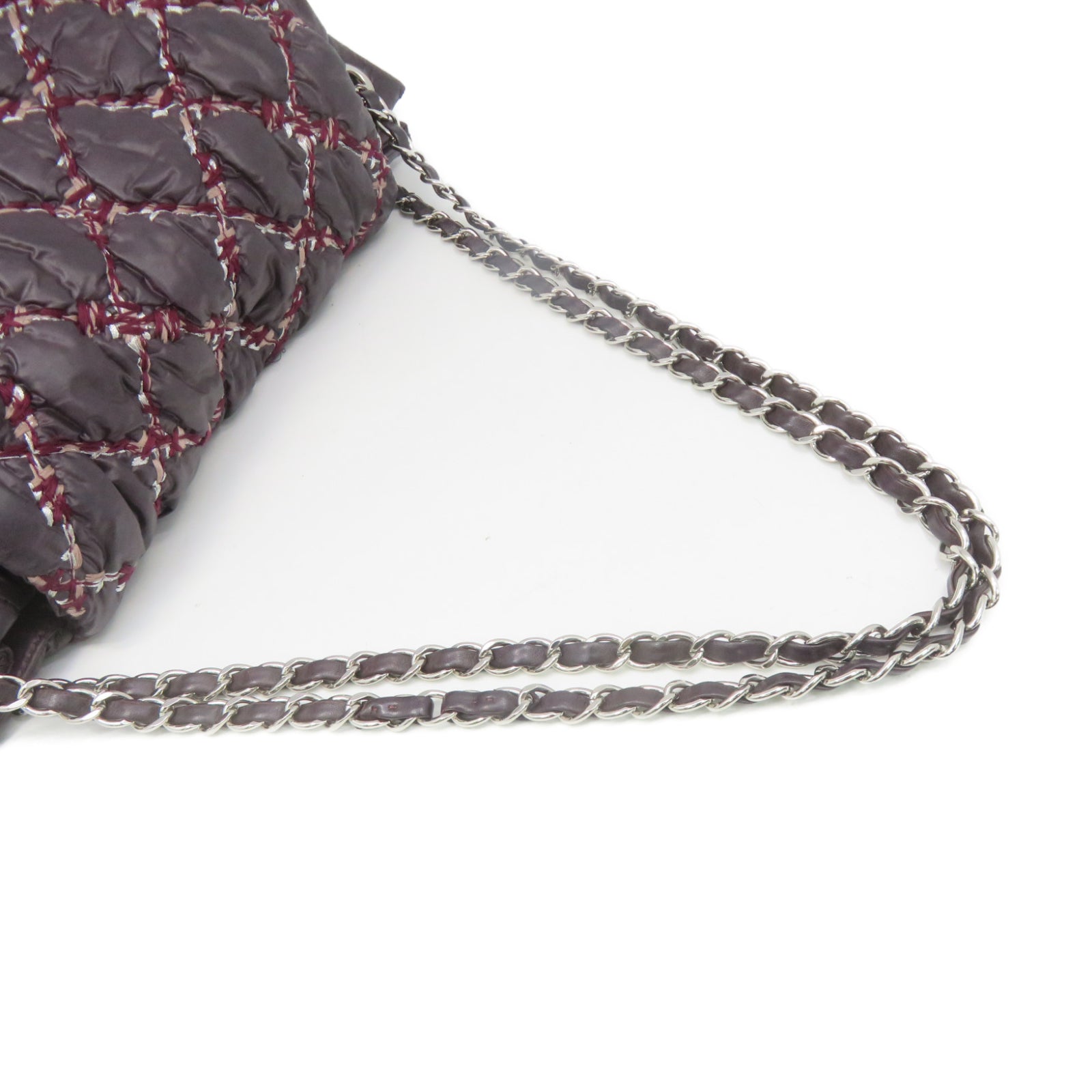 CHANEL 菱格尼龙Chain Shoulder Bag银扣链带肩背袋深紫色