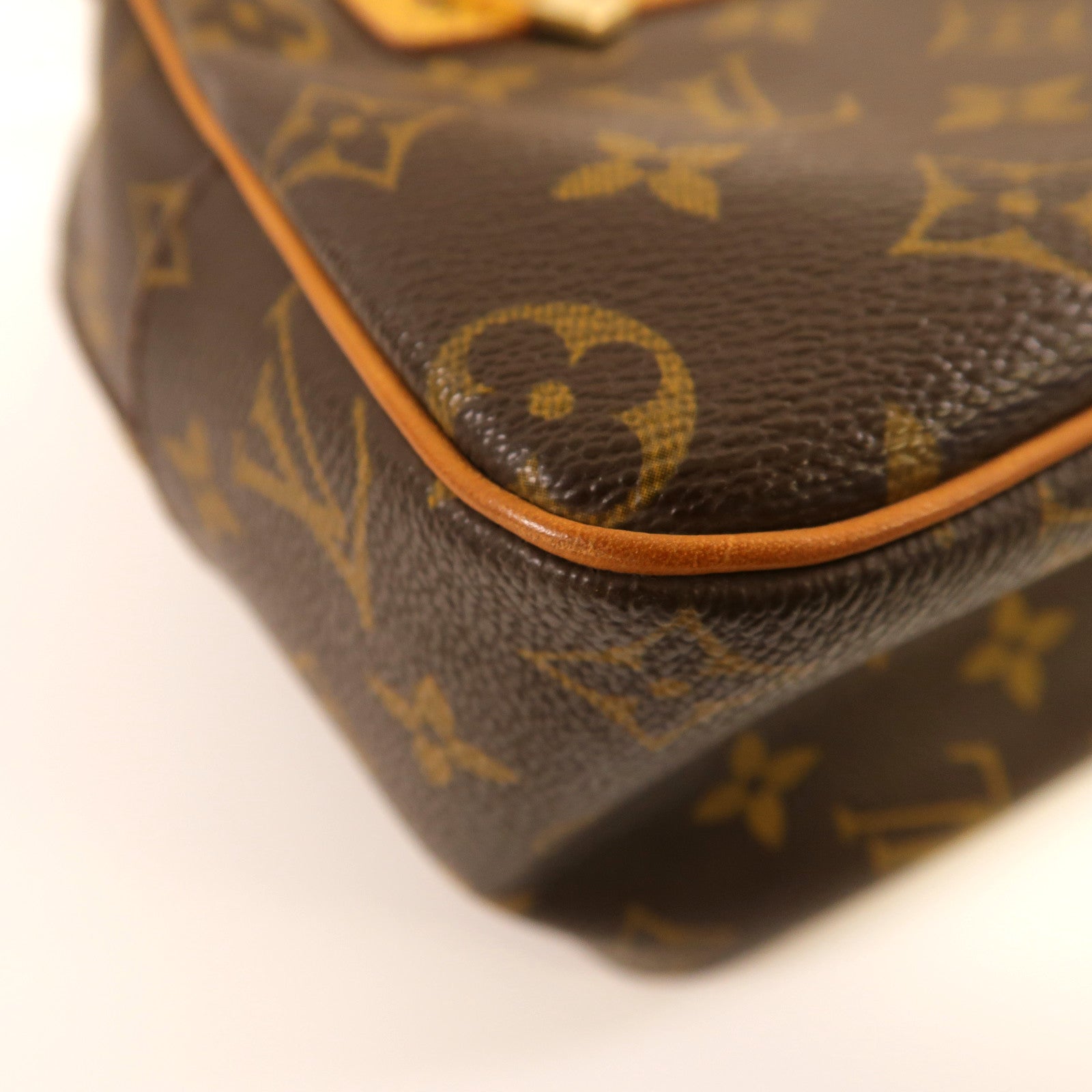 LOUIS VUITTON Monogram Cite MM金扣肩背袋啡色