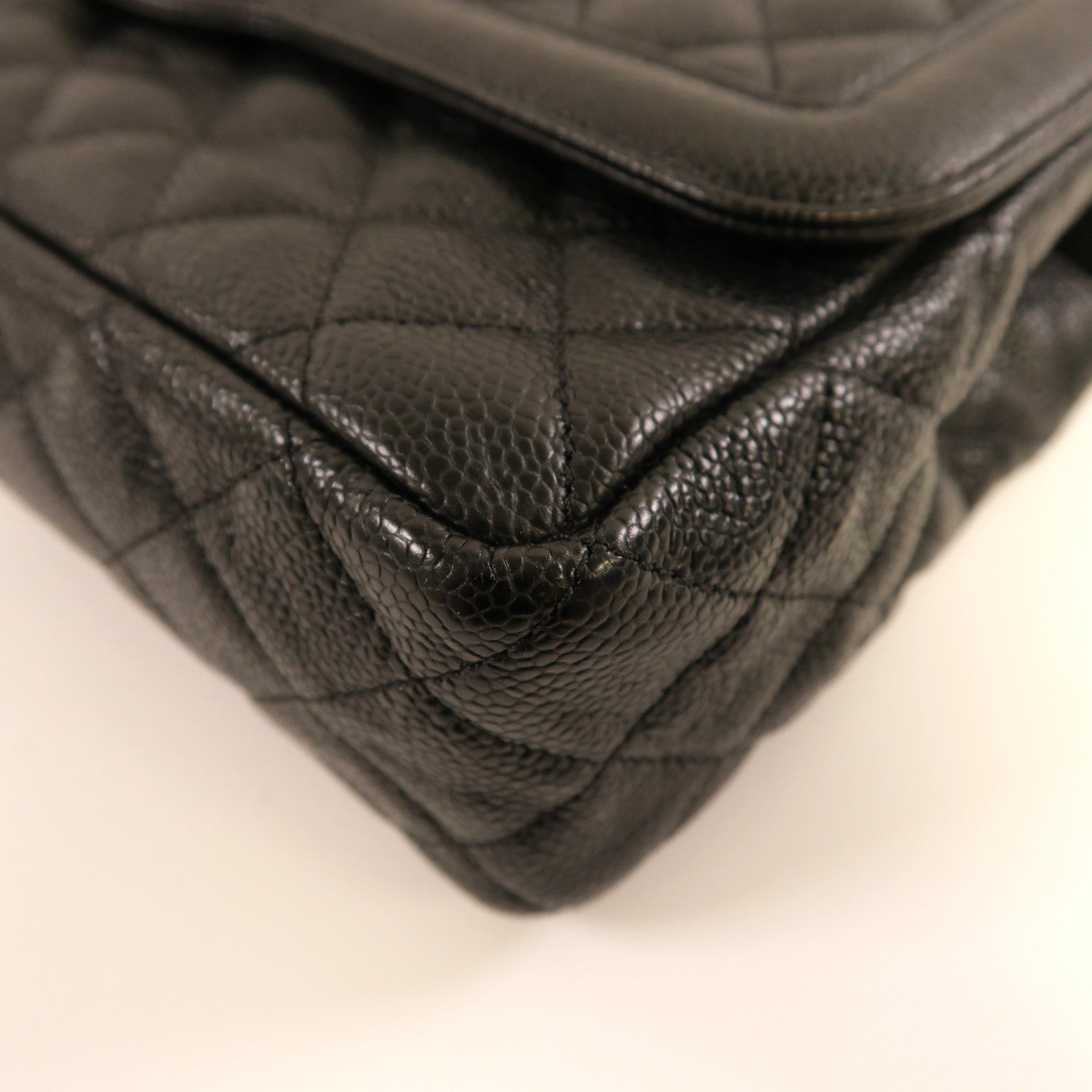 CHANEL 菱格牛皮皮革Chain Shoulder金扣鏈帶肩背袋黑色
