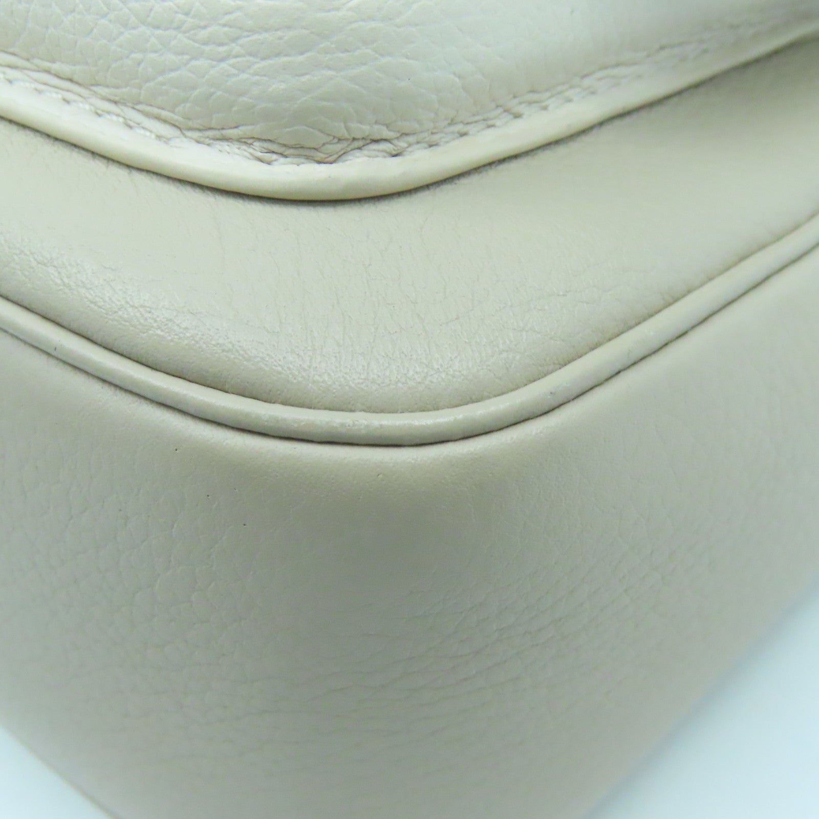LOUIS VUITTON Leather Lockme Tender Gold Buckle Shoulder Bag Beige