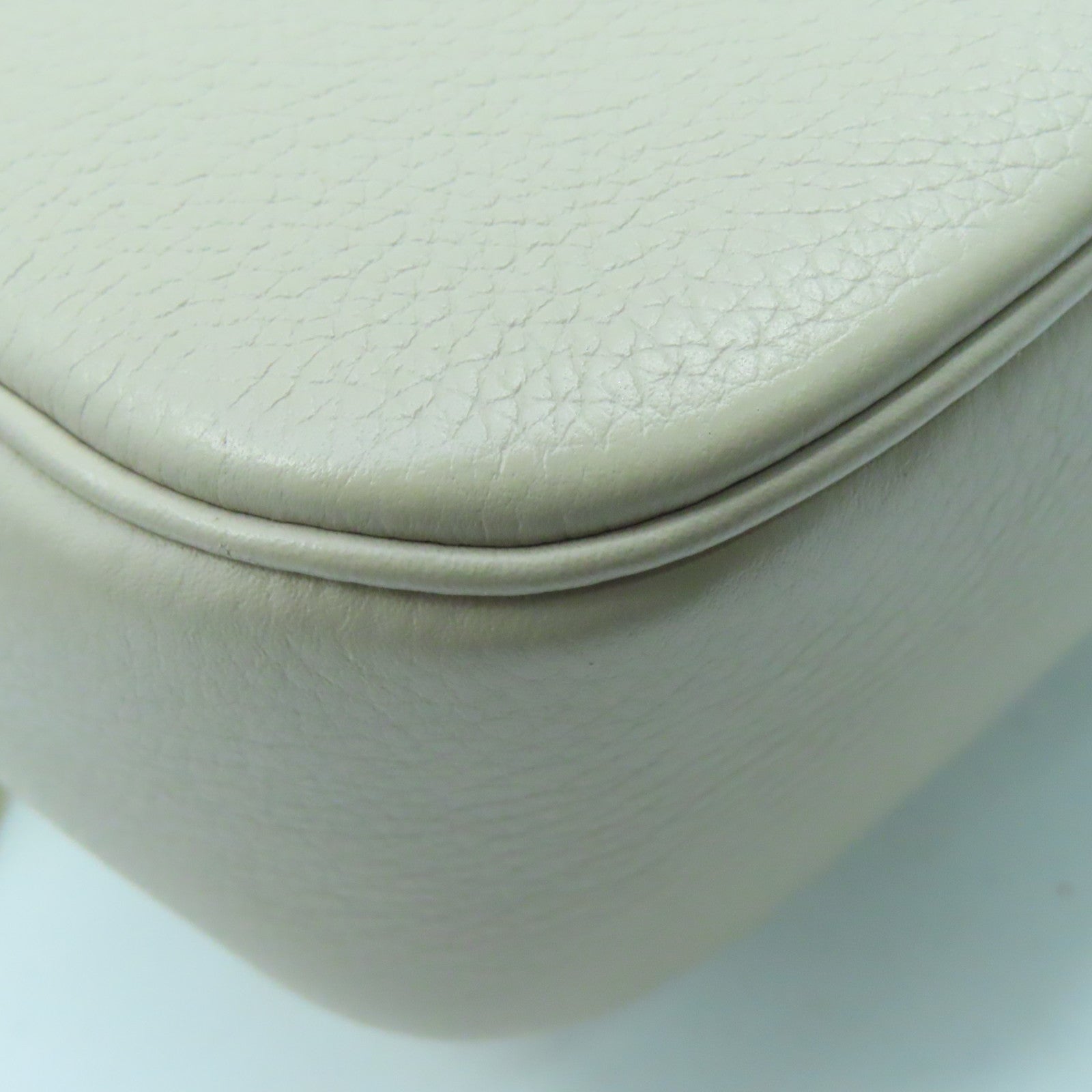 LOUIS VUITTON Leather Lockme Tender Gold Buckle Shoulder Bag Beige