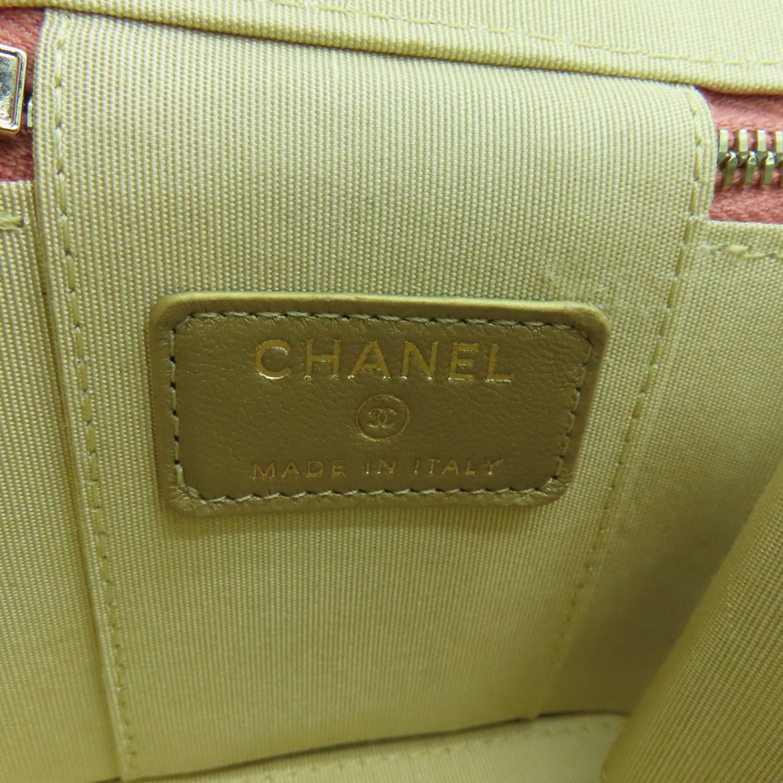 CHANEL 菱格羊皮皮革Chain Shoulder金扣链带肩背袋粉红色