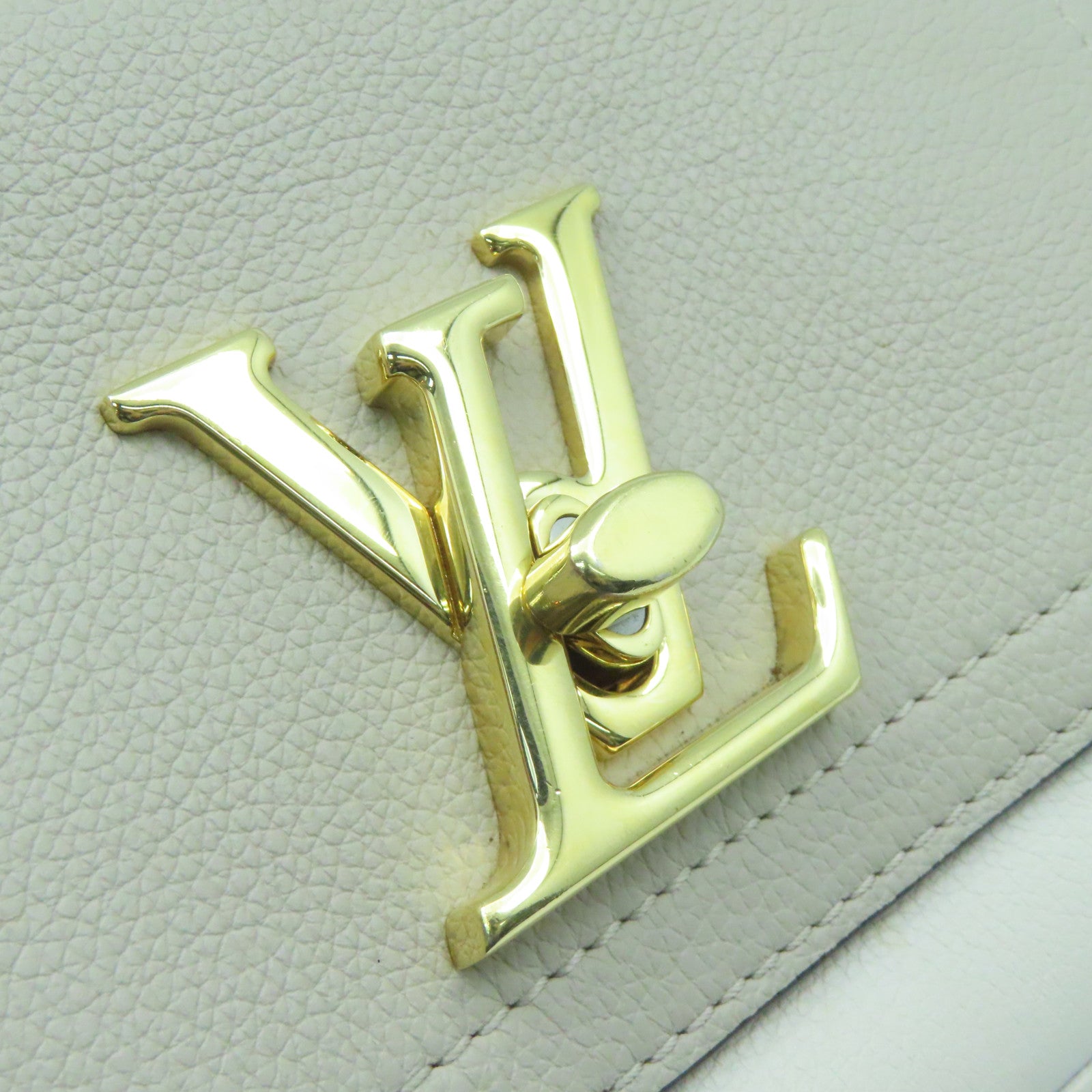 LOUIS VUITTON Leather Lockme Tender Gold Buckle Shoulder Bag Beige