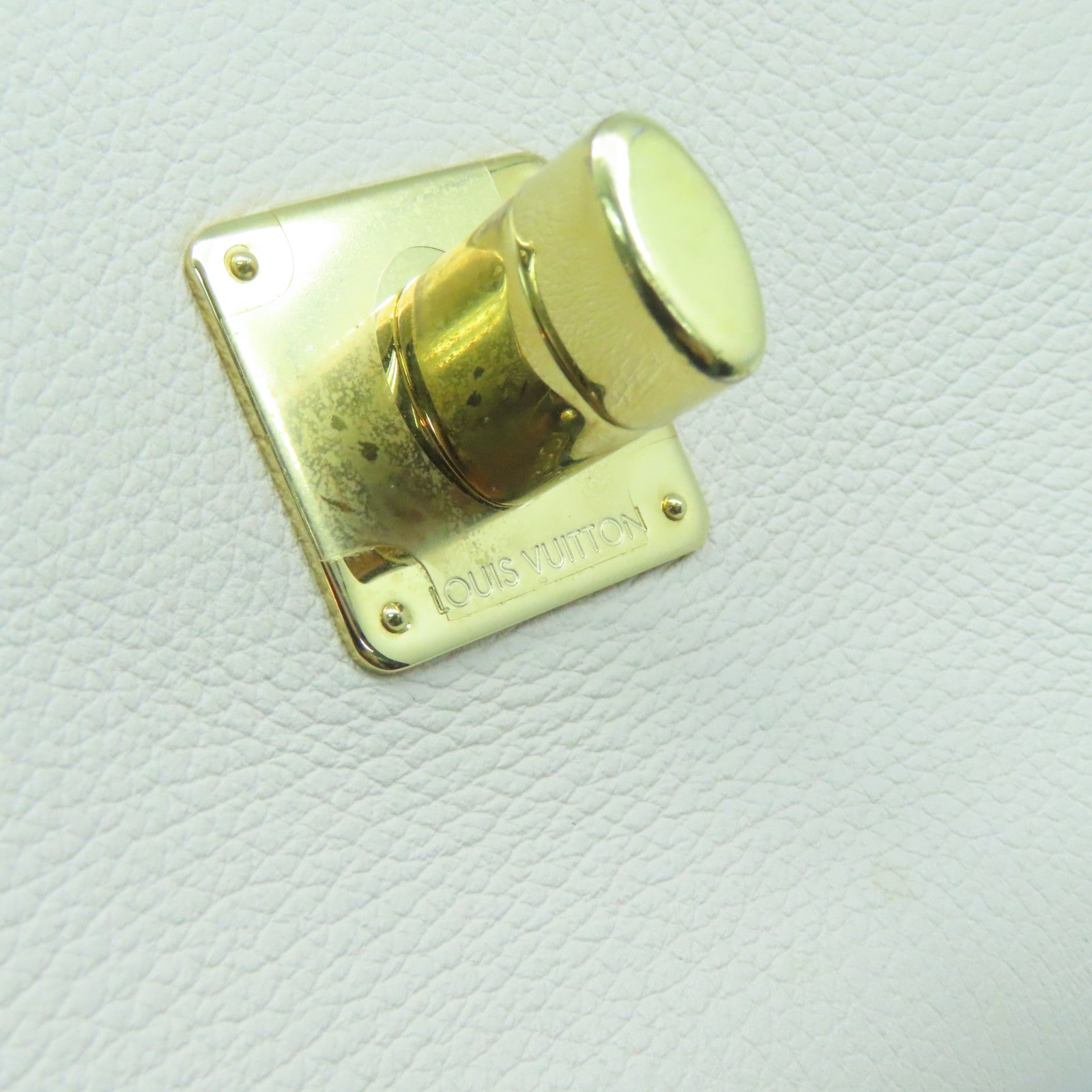 LOUIS VUITTON Leather Lockme Tender Gold Buckle Shoulder Bag Beige