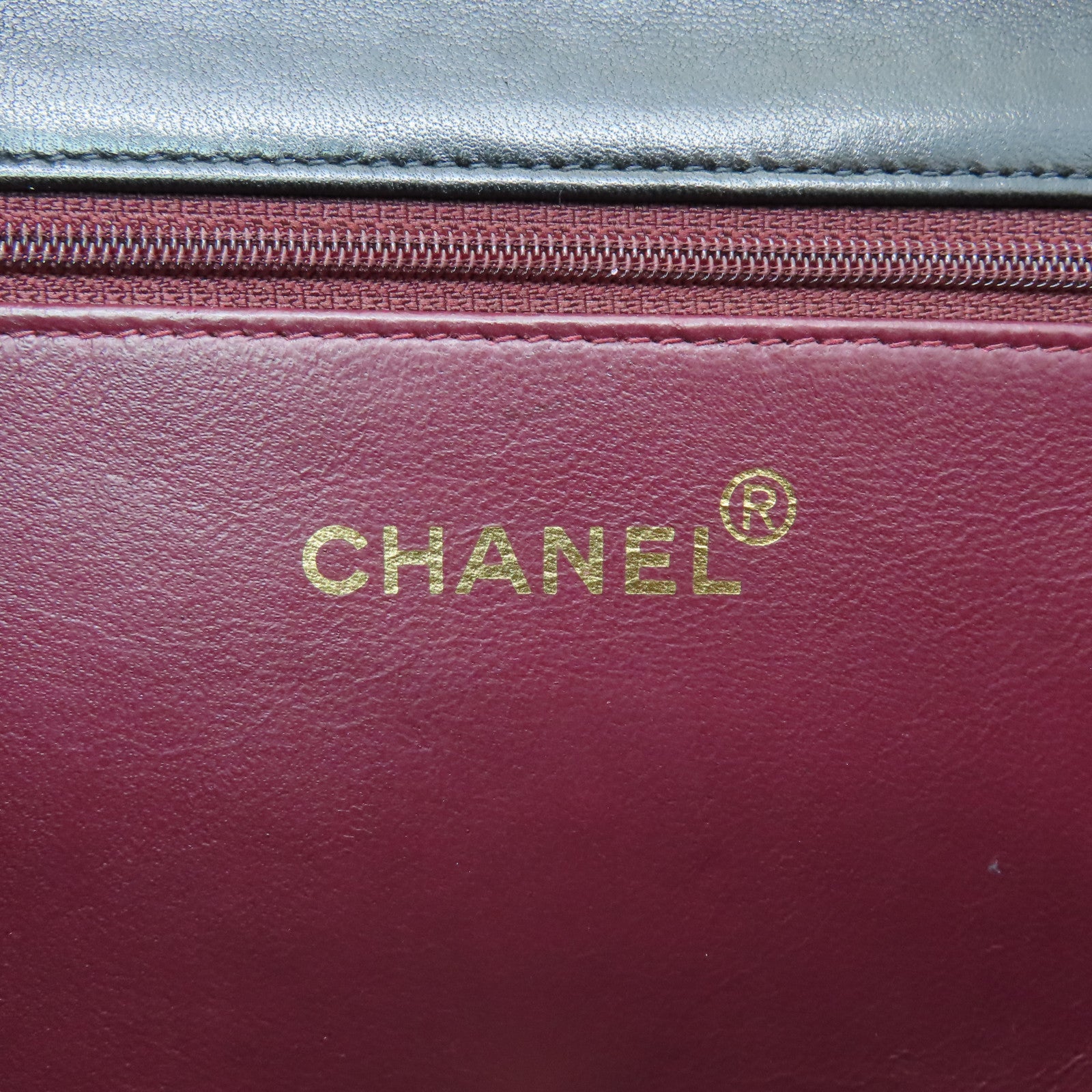CHANEL rhombic sheepskin leather Chain Shoulder gold buckle chain shoulder bag black