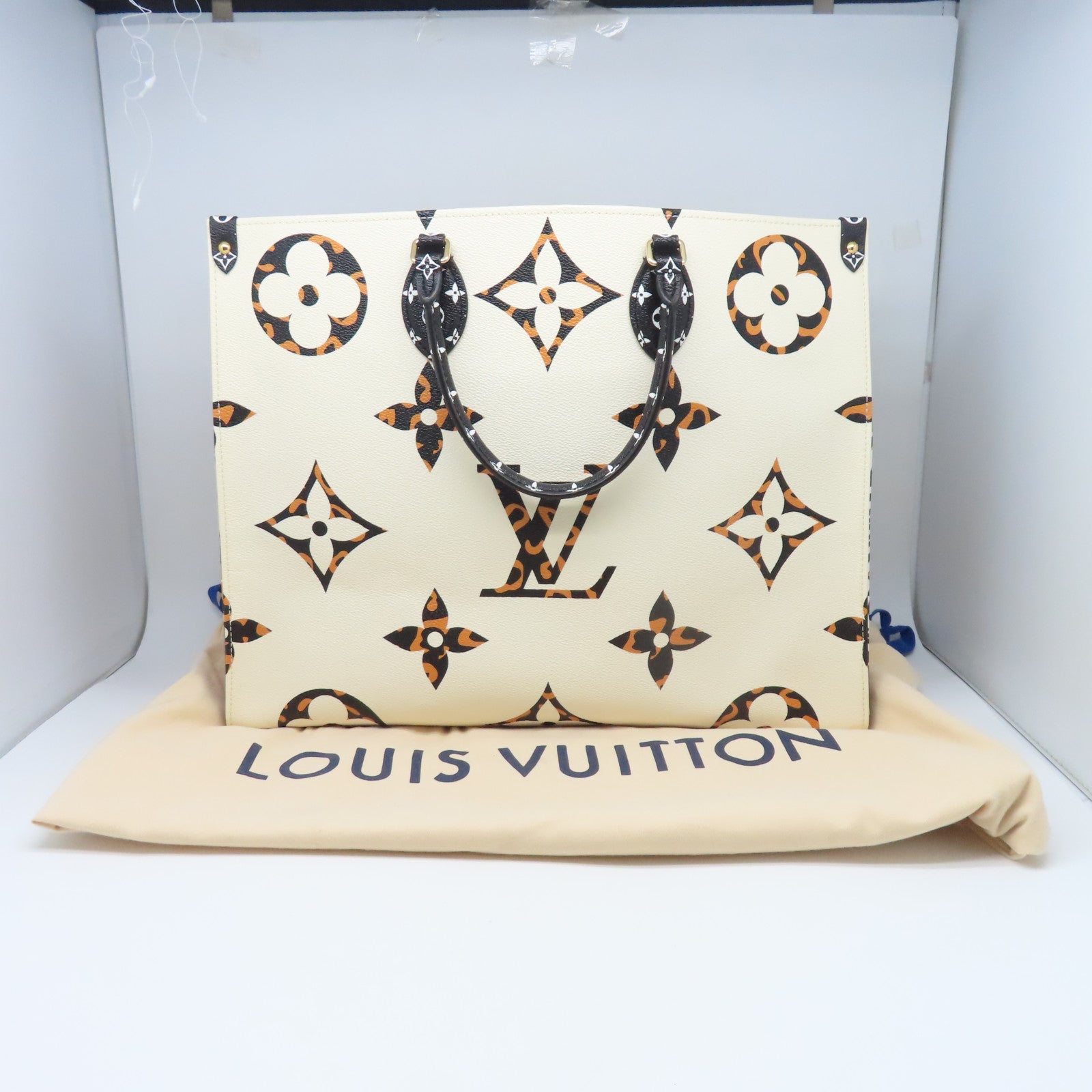 LOUIS VUITTON Monogram Jungle Onthego GM金扣手挽袋白色/棕色